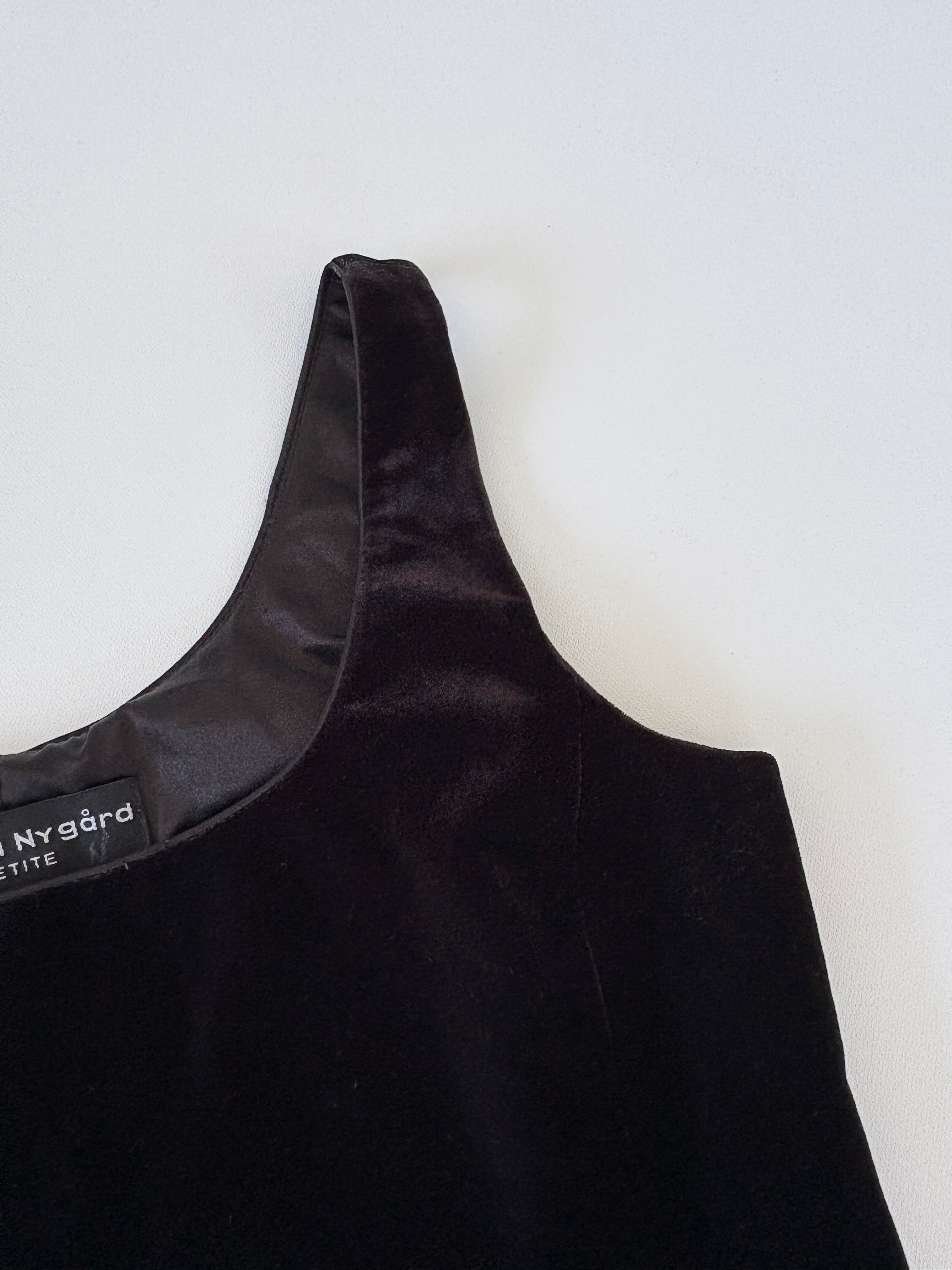 53 / Bianca Nygård Velvet Tank Top