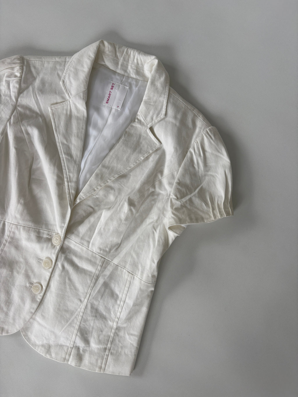 66 / Smart Set White Button Up w/ Shoulder Pads