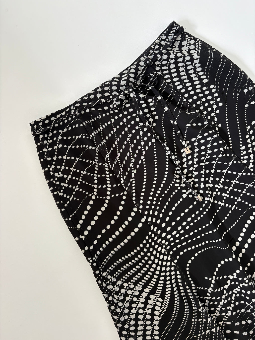 103 / Mexx Black & White Midi Skirt