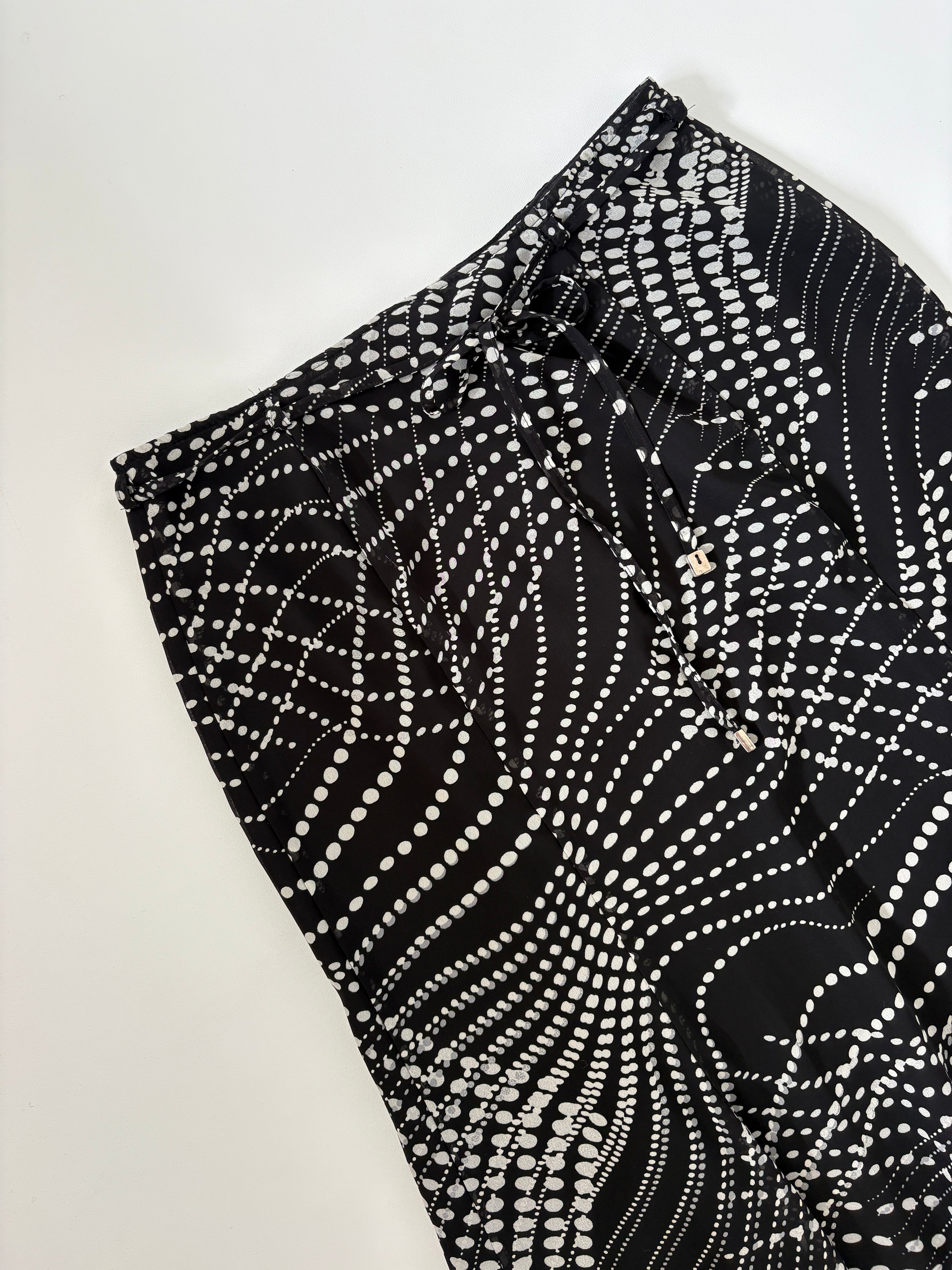 103 / Mexx Black & White Midi Skirt