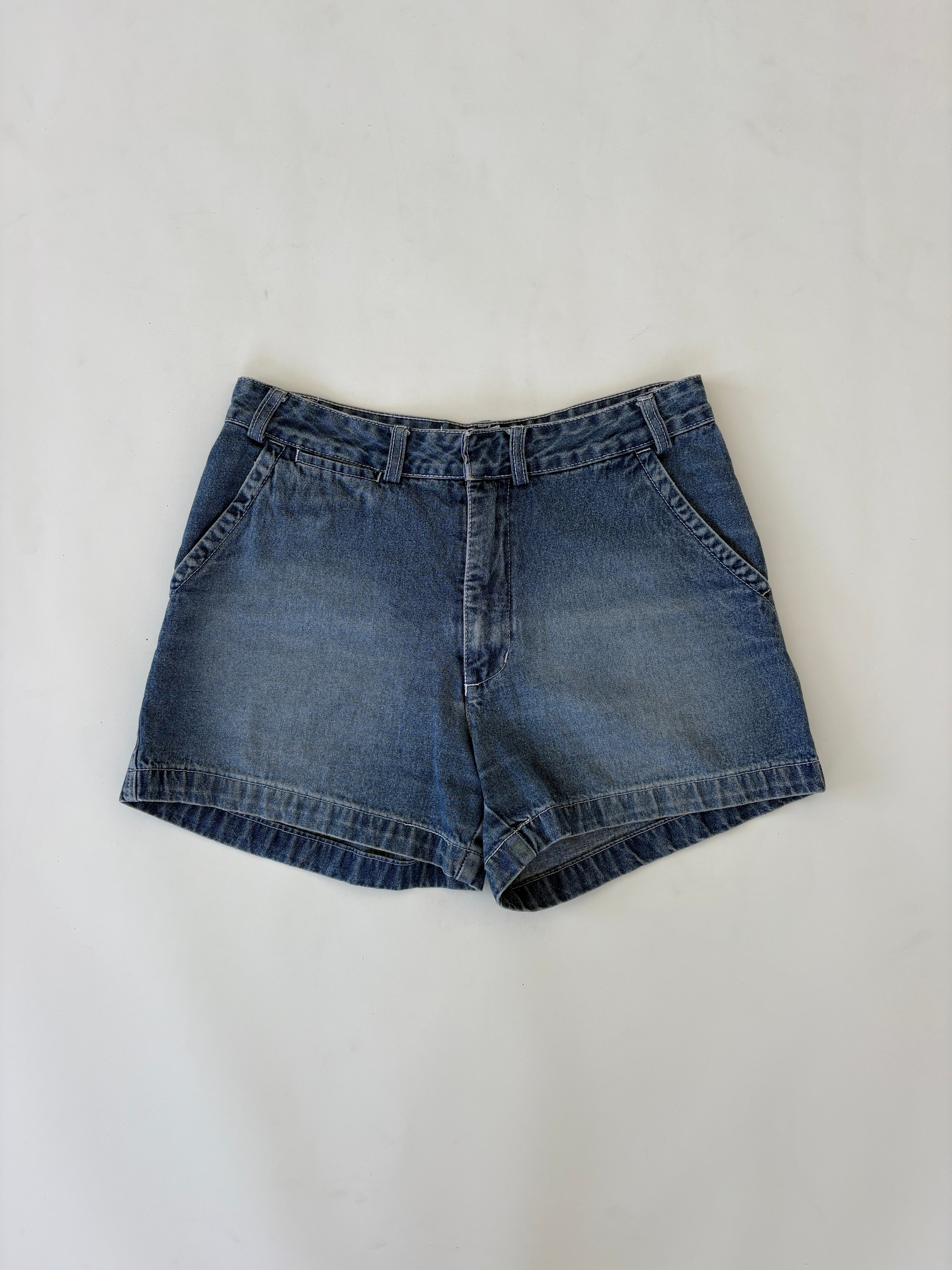114 / Denim Shorts w/ Hook Clasp