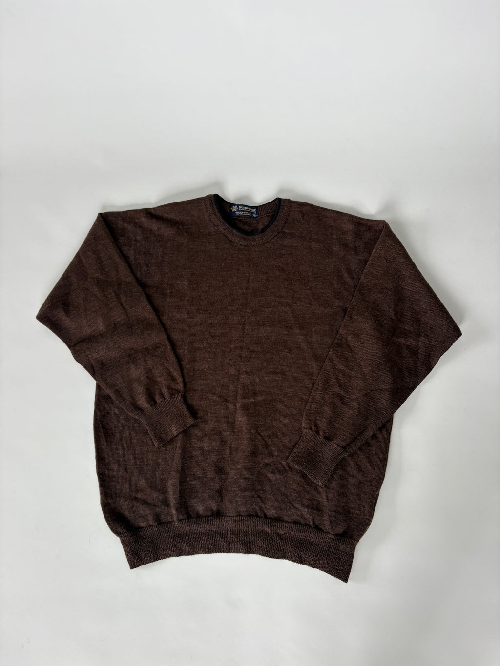 149 / Brown 100% New Zealand Lamb Wool Sweater w/ Black Trim