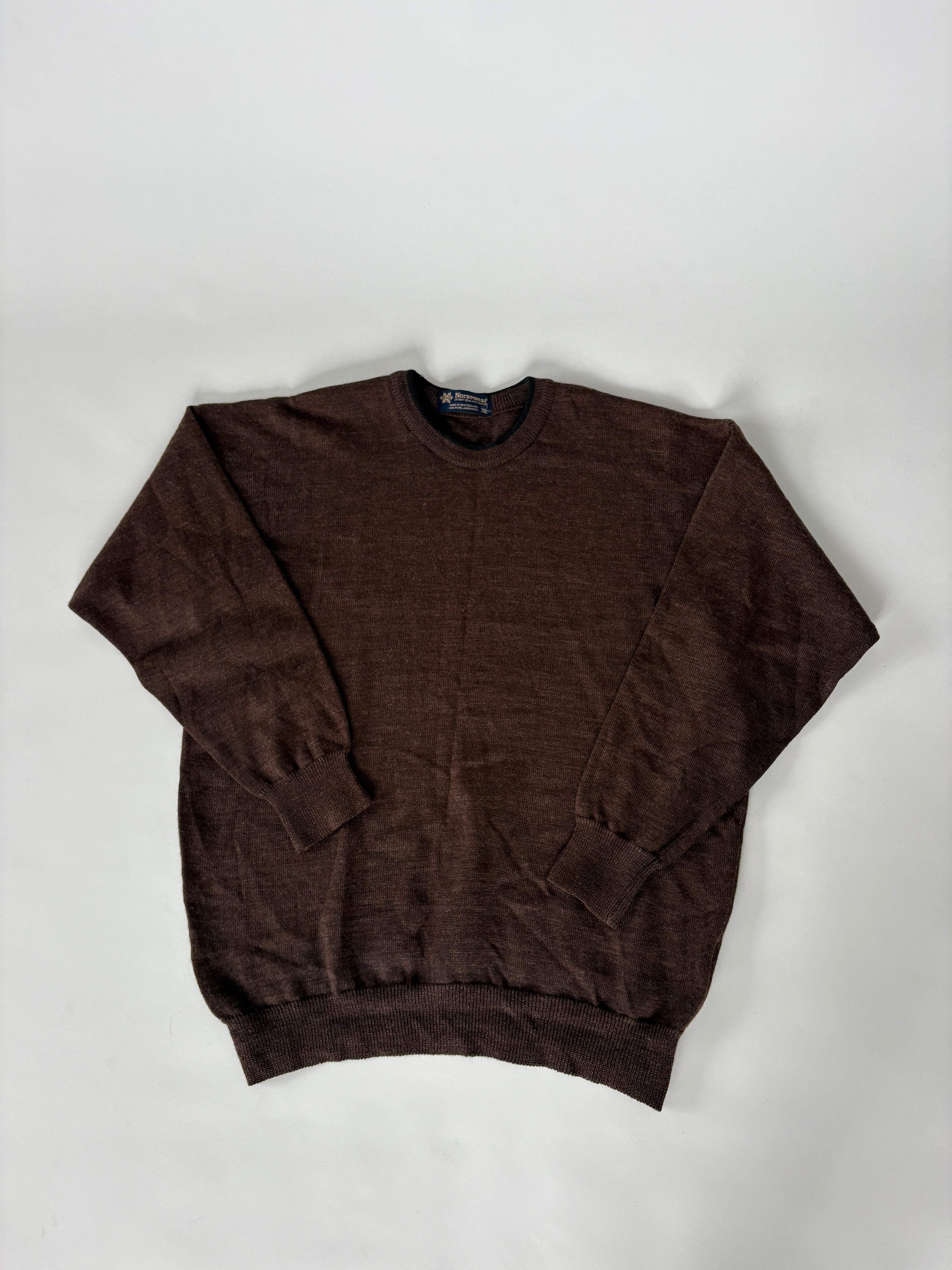 149 / Brown 100% New Zealand Lamb Wool Sweater w/ Black Trim