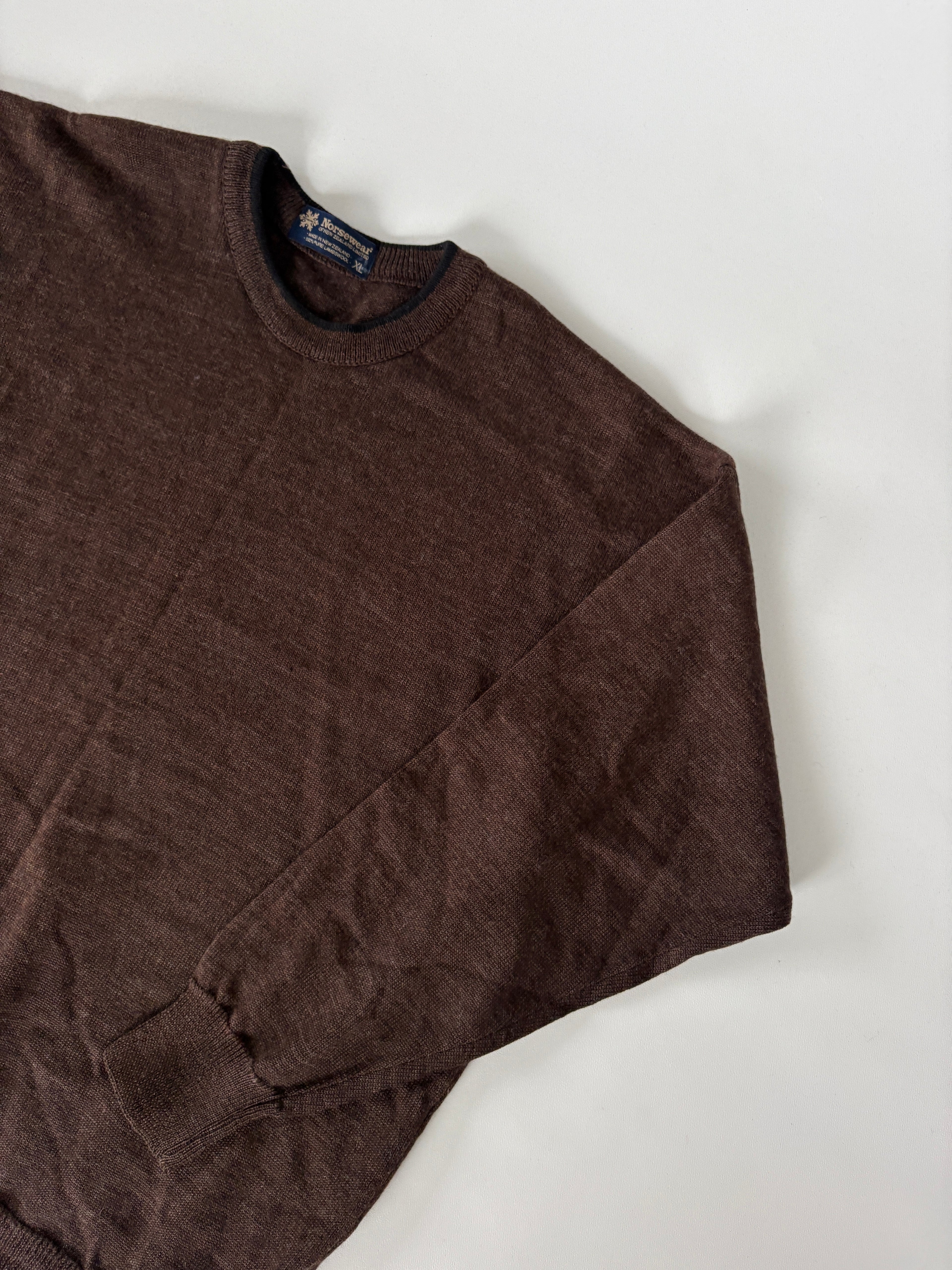 149 / Brown 100% New Zealand Lamb Wool Sweater w/ Black Trim