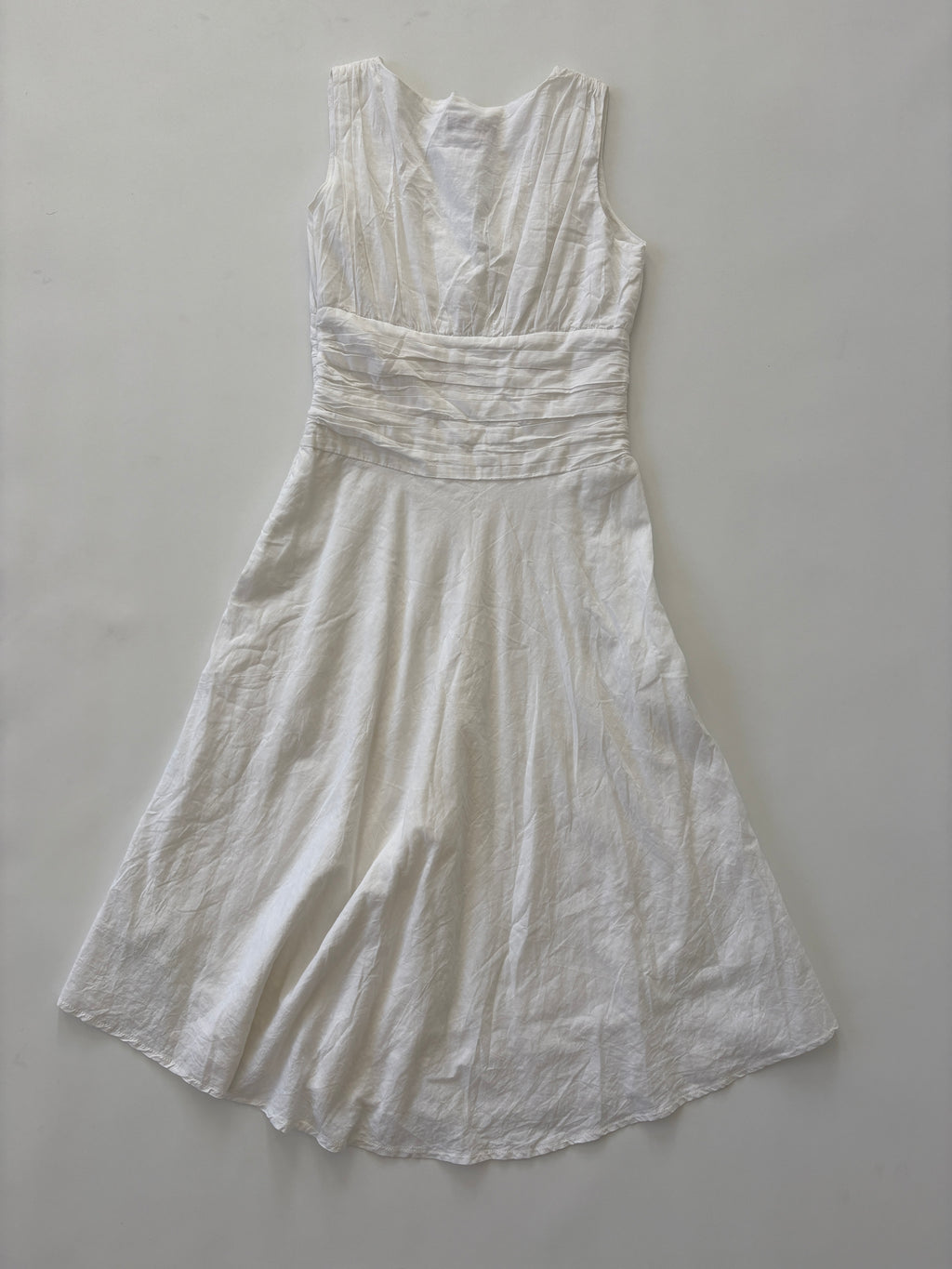 175 / White Vintage Dress w/ Waist Detail
