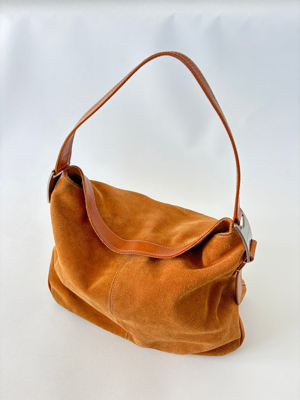🔒 223 / Kenneth Cole Suede Shoulder Bag
