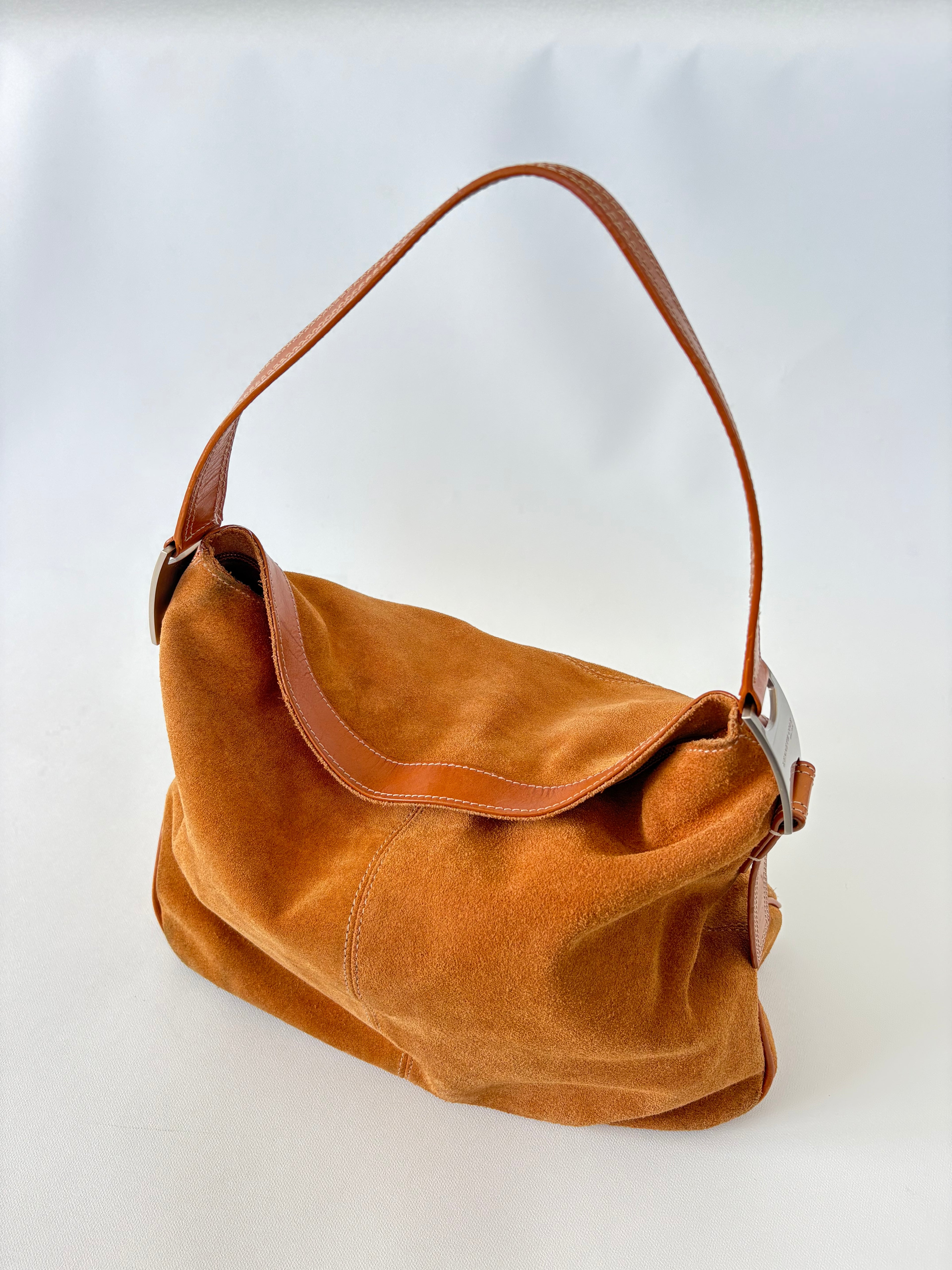 🔒 223 / Kenneth Cole Suede Shoulder Bag