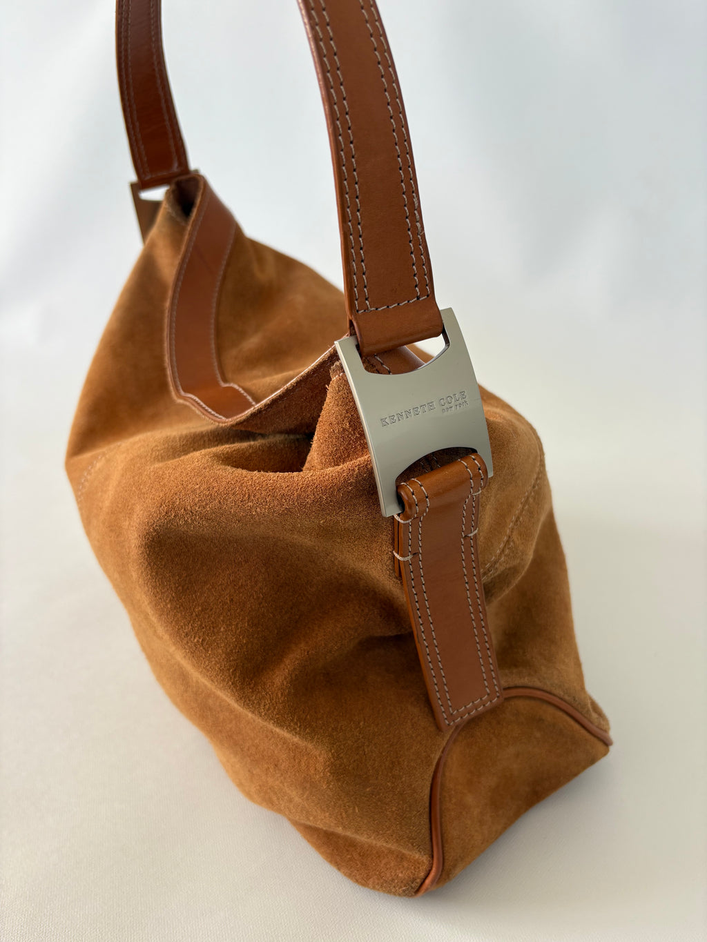🔒 223 / Kenneth Cole Suede Shoulder Bag