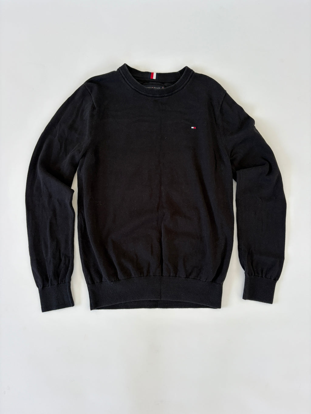 262 / Black Tommy Hilfiger Sweater