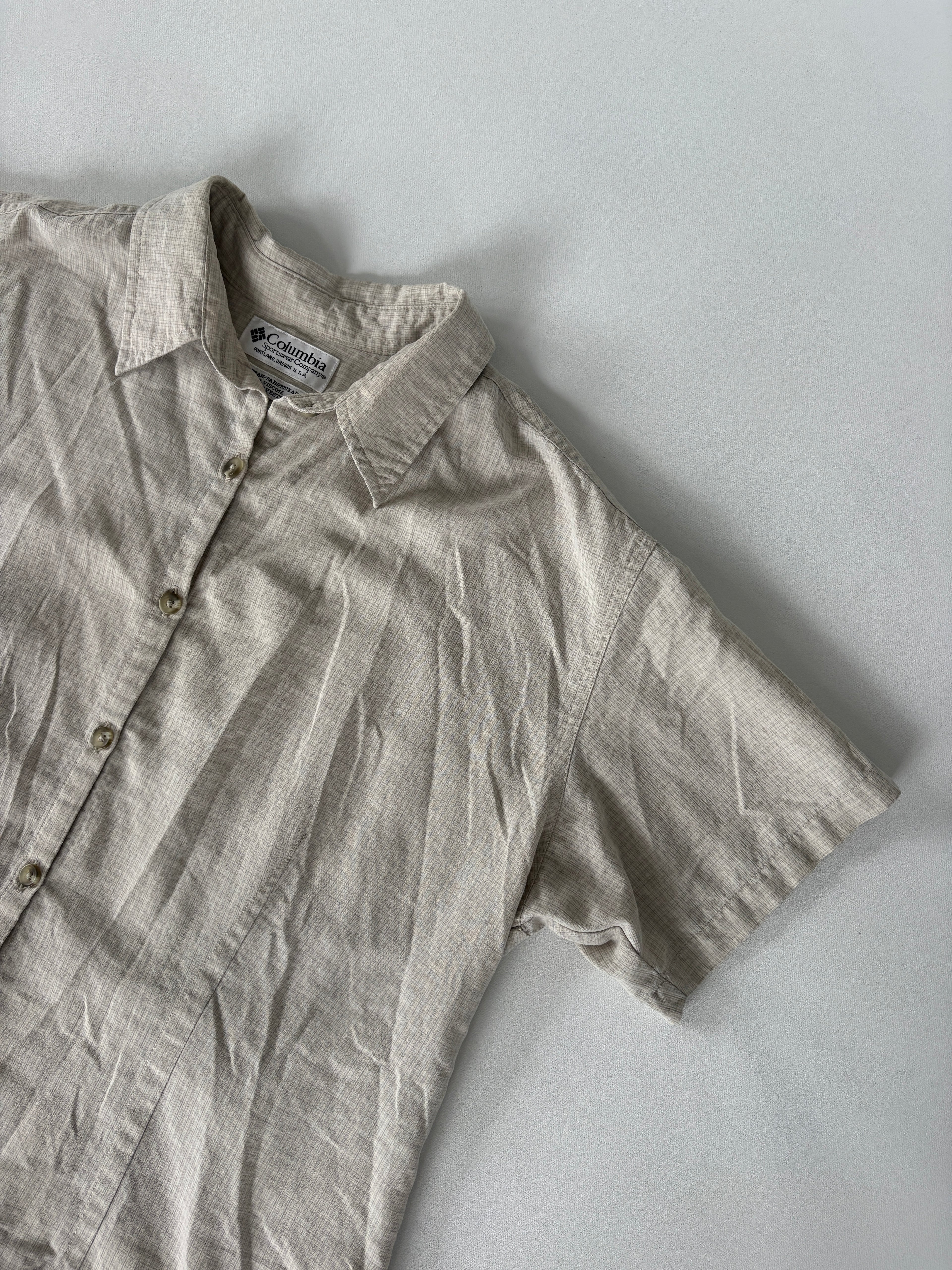 286 / Cream Columbia Short Sleeve Button Up Shirt