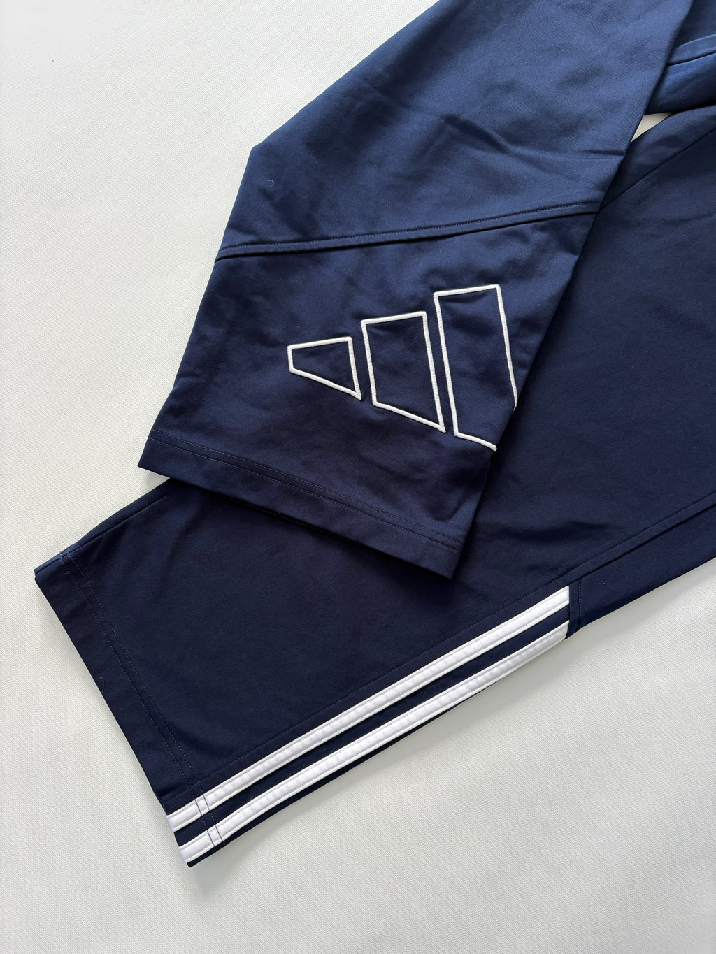 335 / Navy Adidas Trackpants w/ Large Logo Graphic