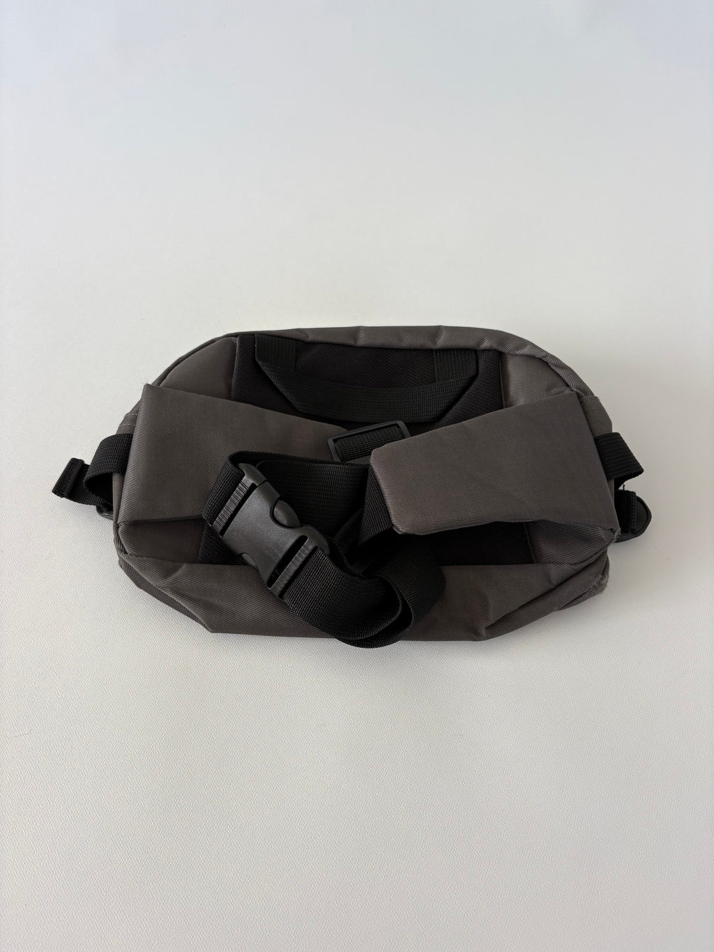 346 / Grey Nike Bum Bag
