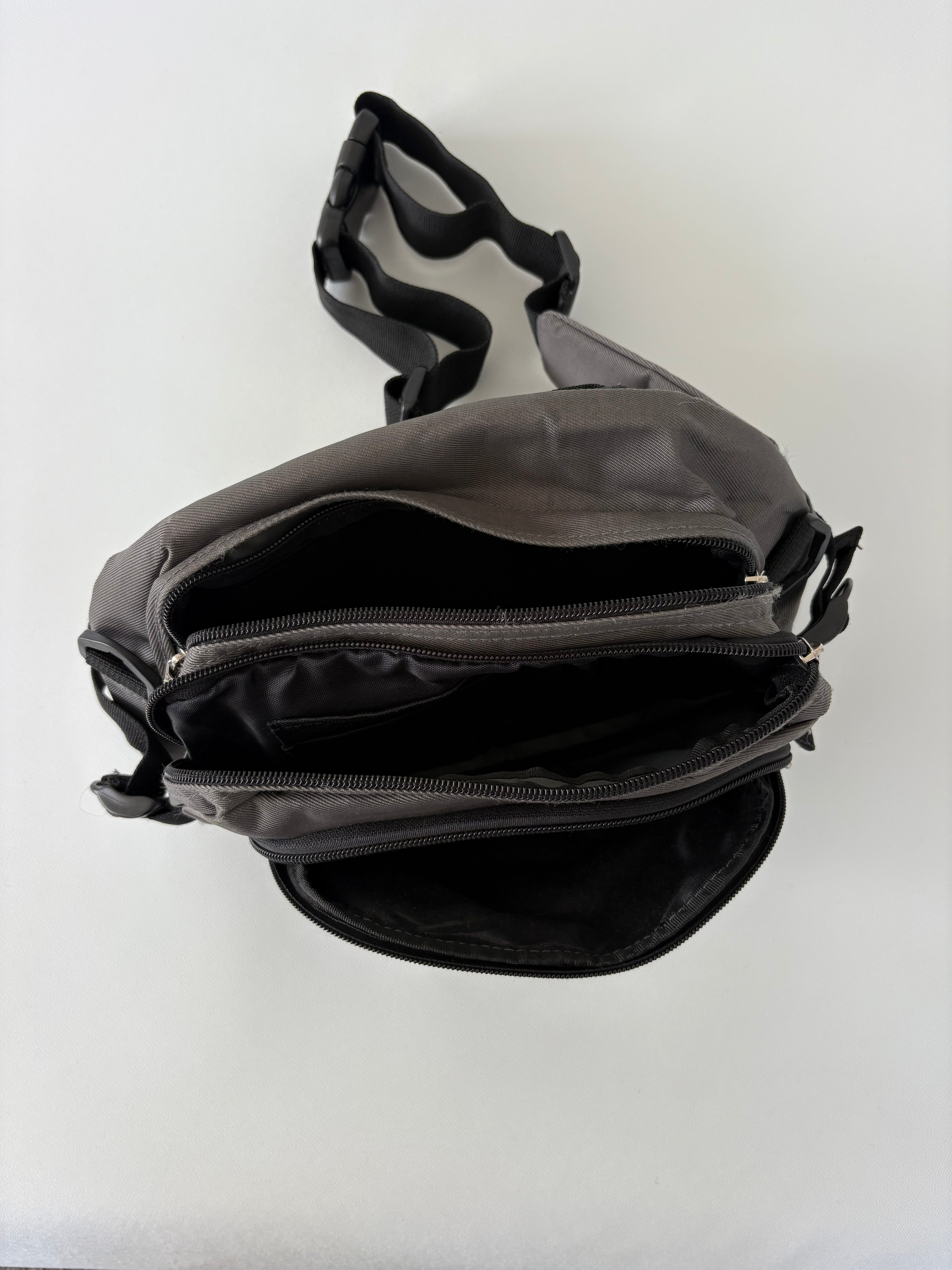 346 / Grey Nike Bum Bag