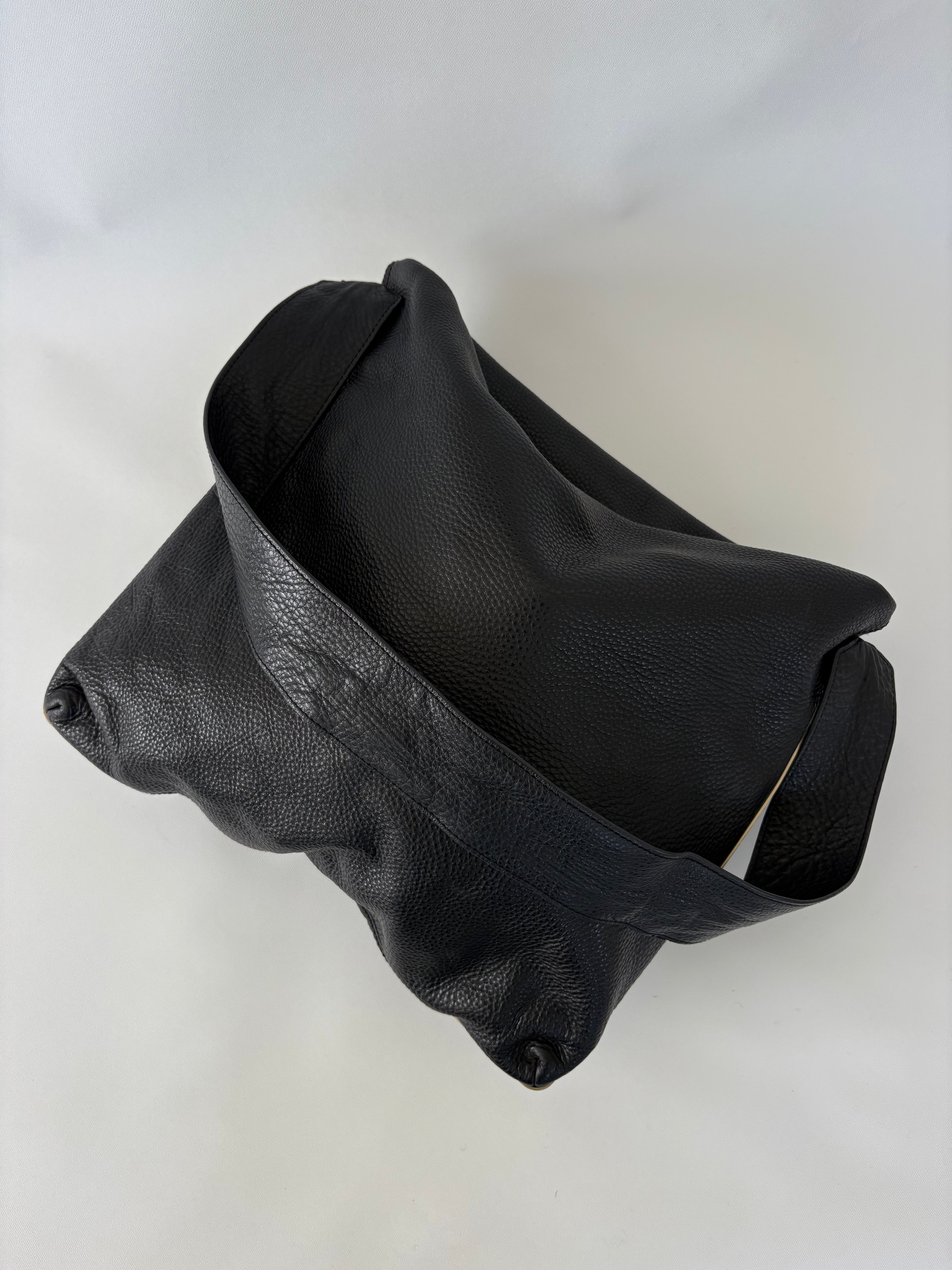 352 / Black Bag w/ Metal Hardware