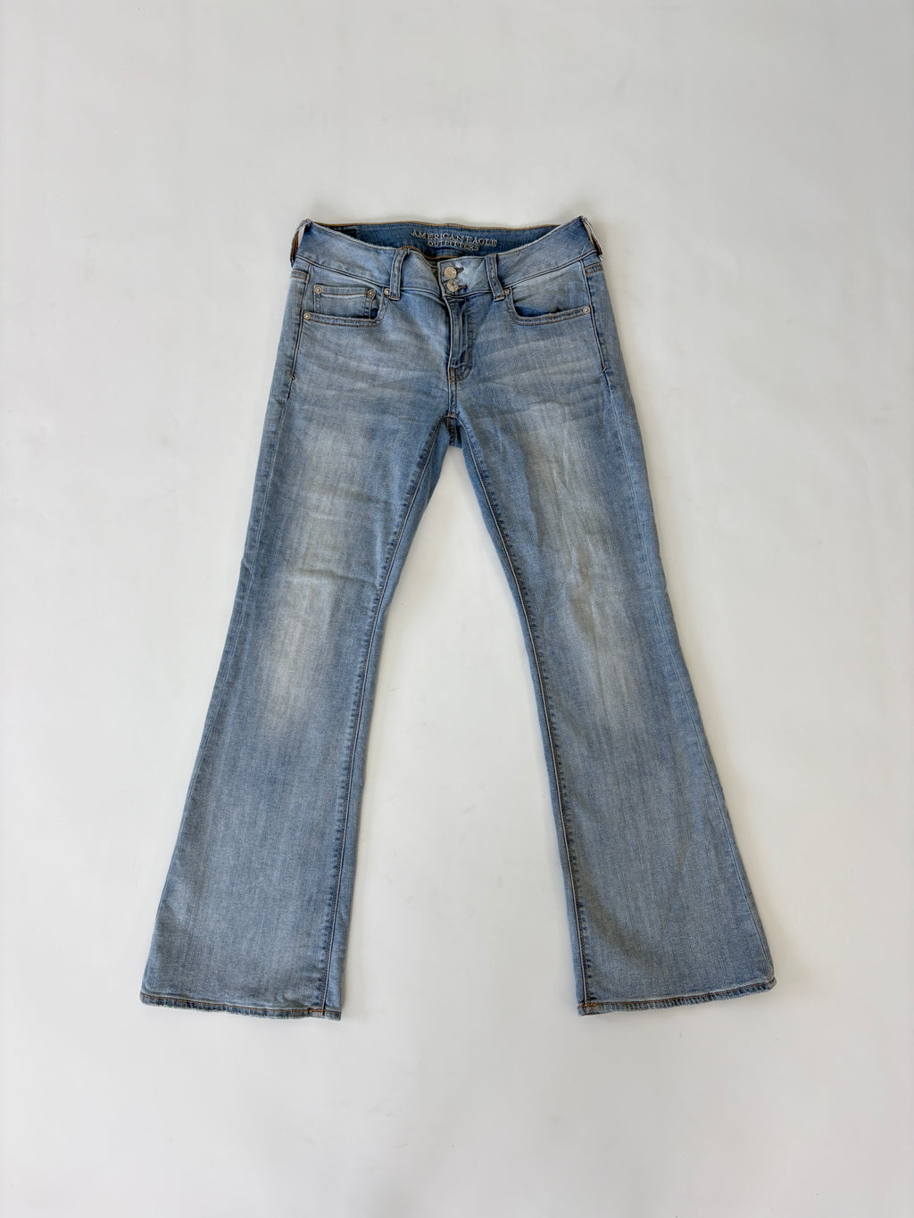 446 / Light Wash Mini Flare American Eagle Jeans w/ Double Button