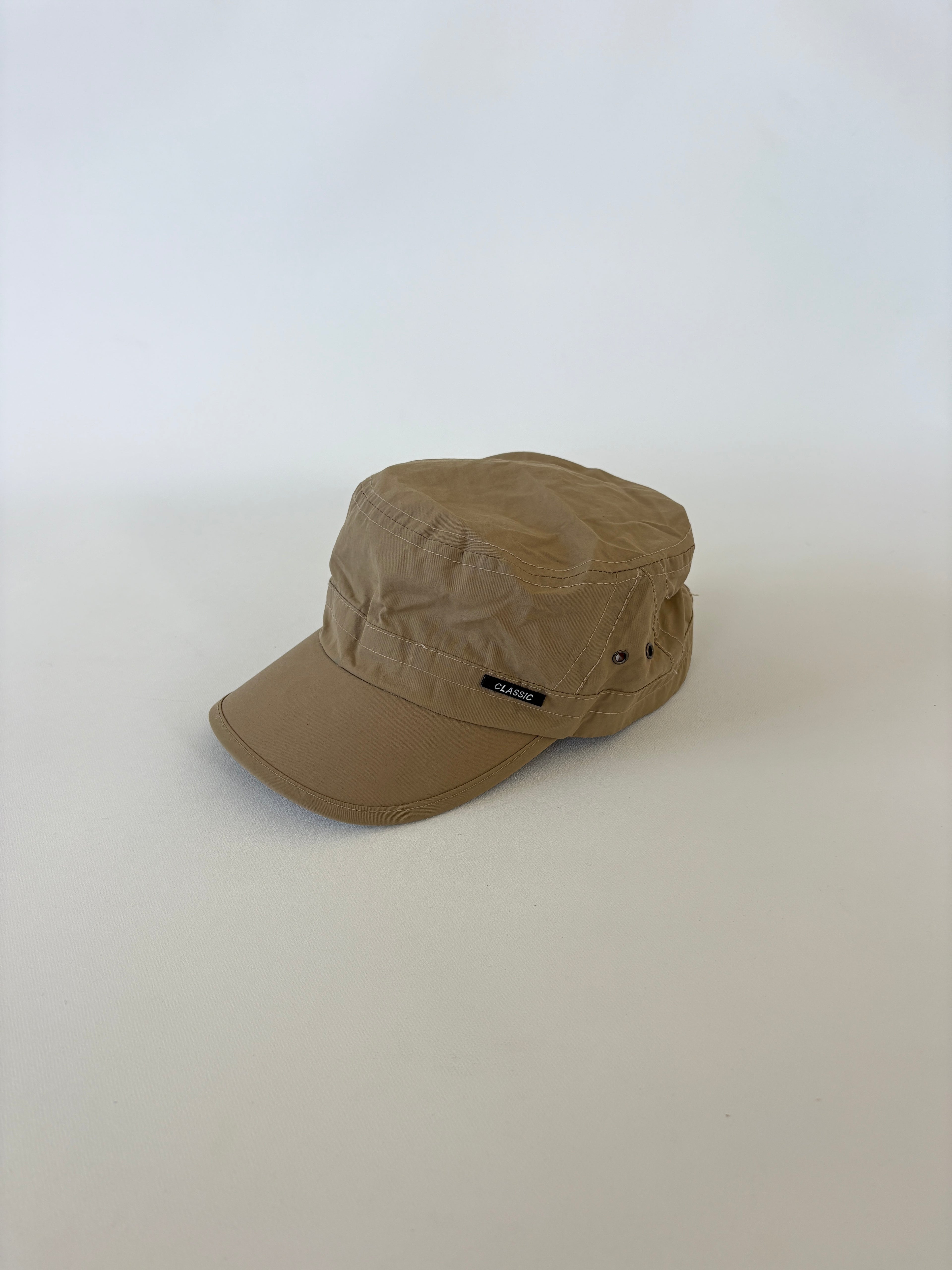 465 / Beige Flat Top Hat