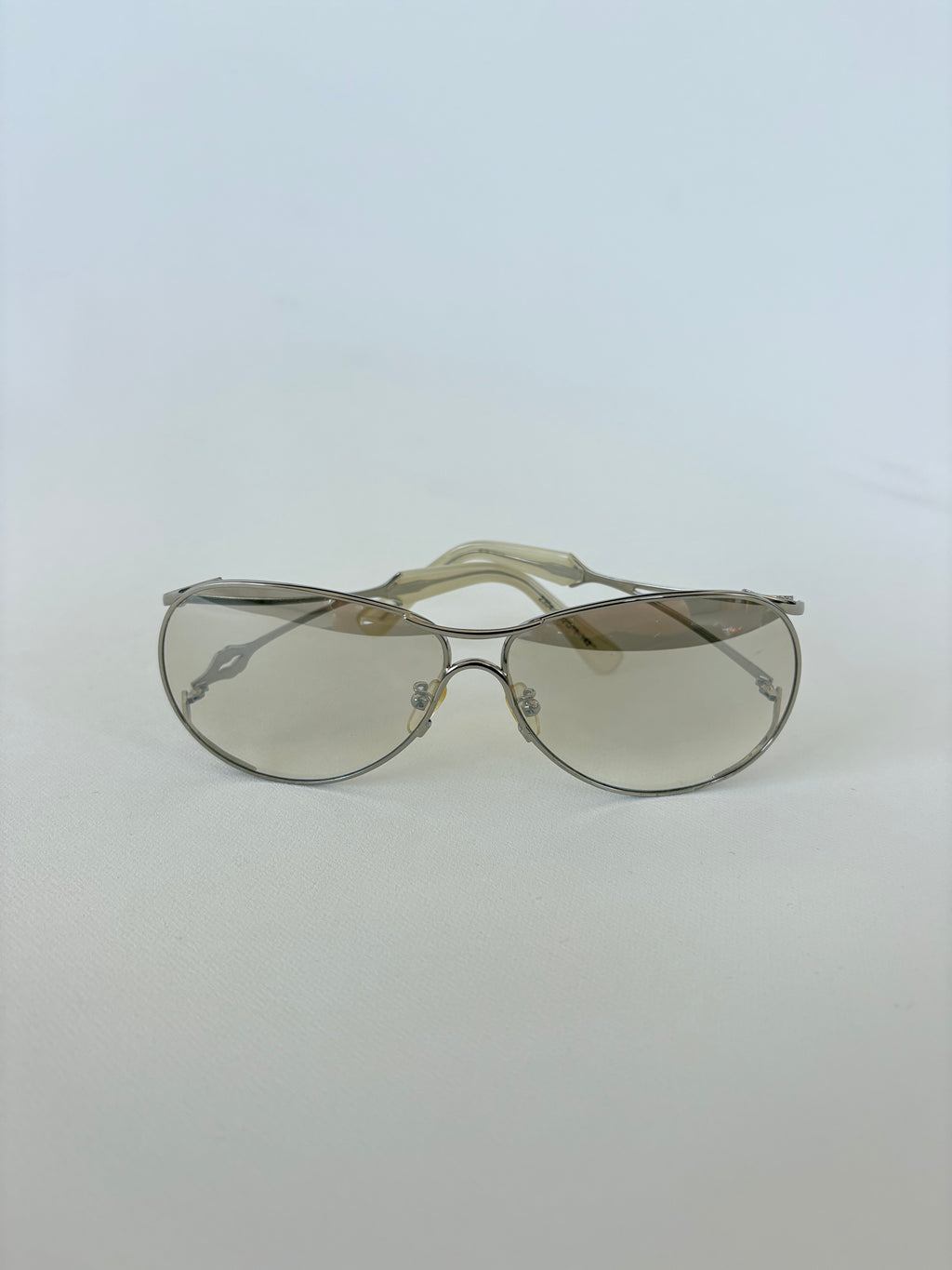 473 / Grey Lens Metal Frame Sunglasses