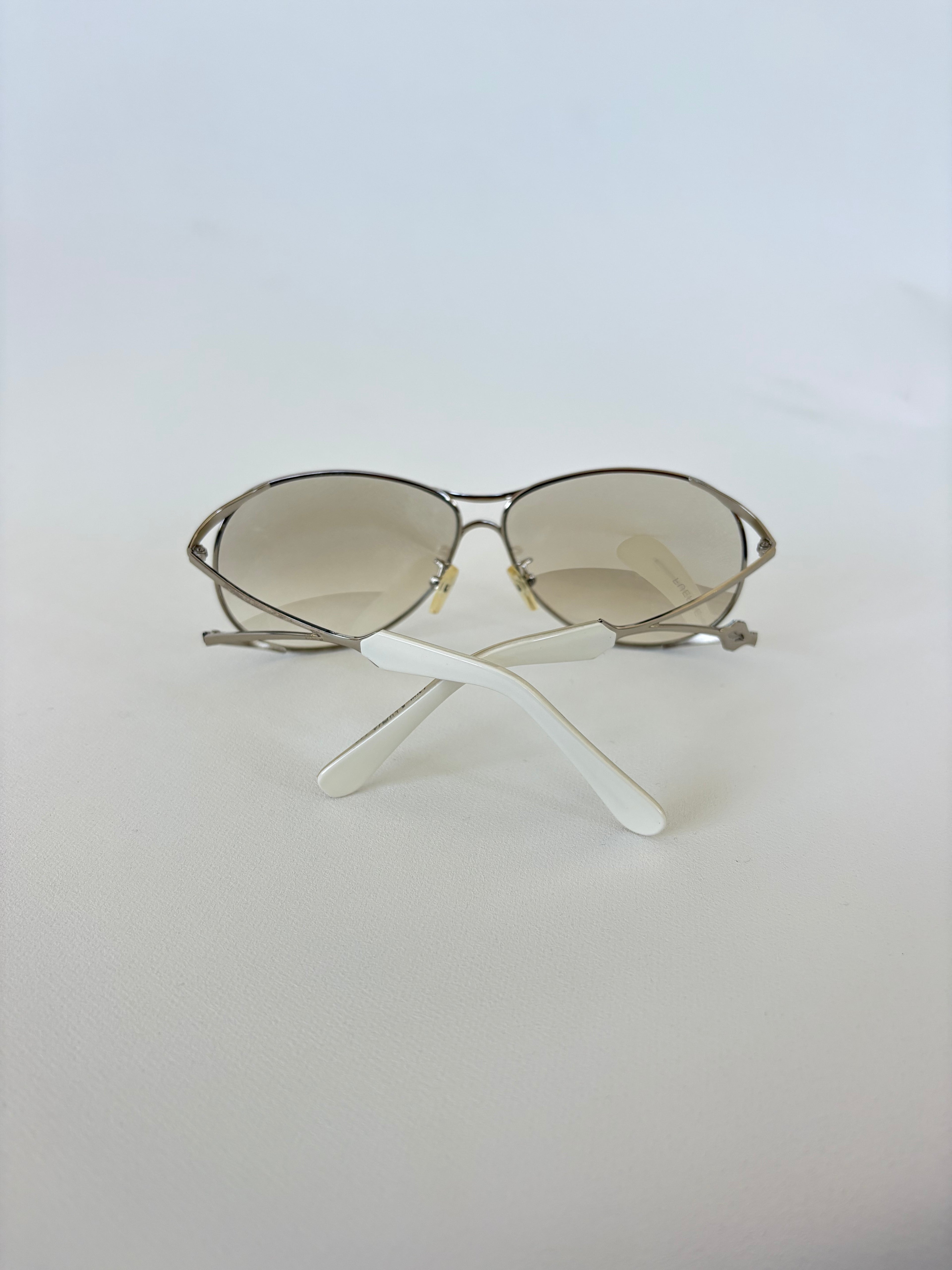 473 / Grey Lens Metal Frame Sunglasses