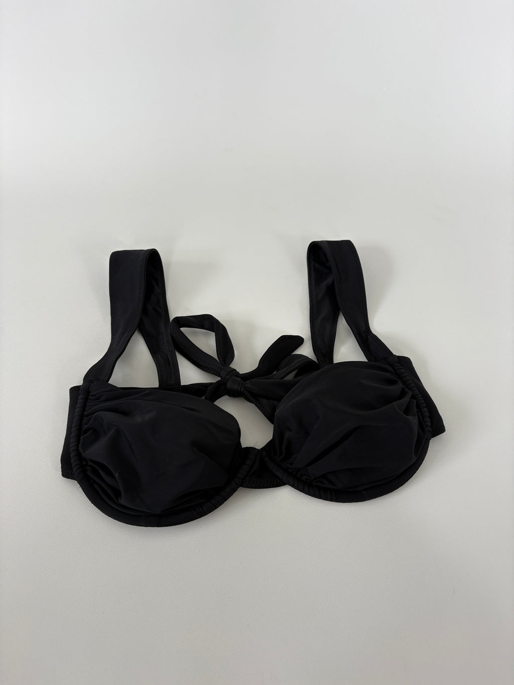 478 / Black Underwire Bikini Top