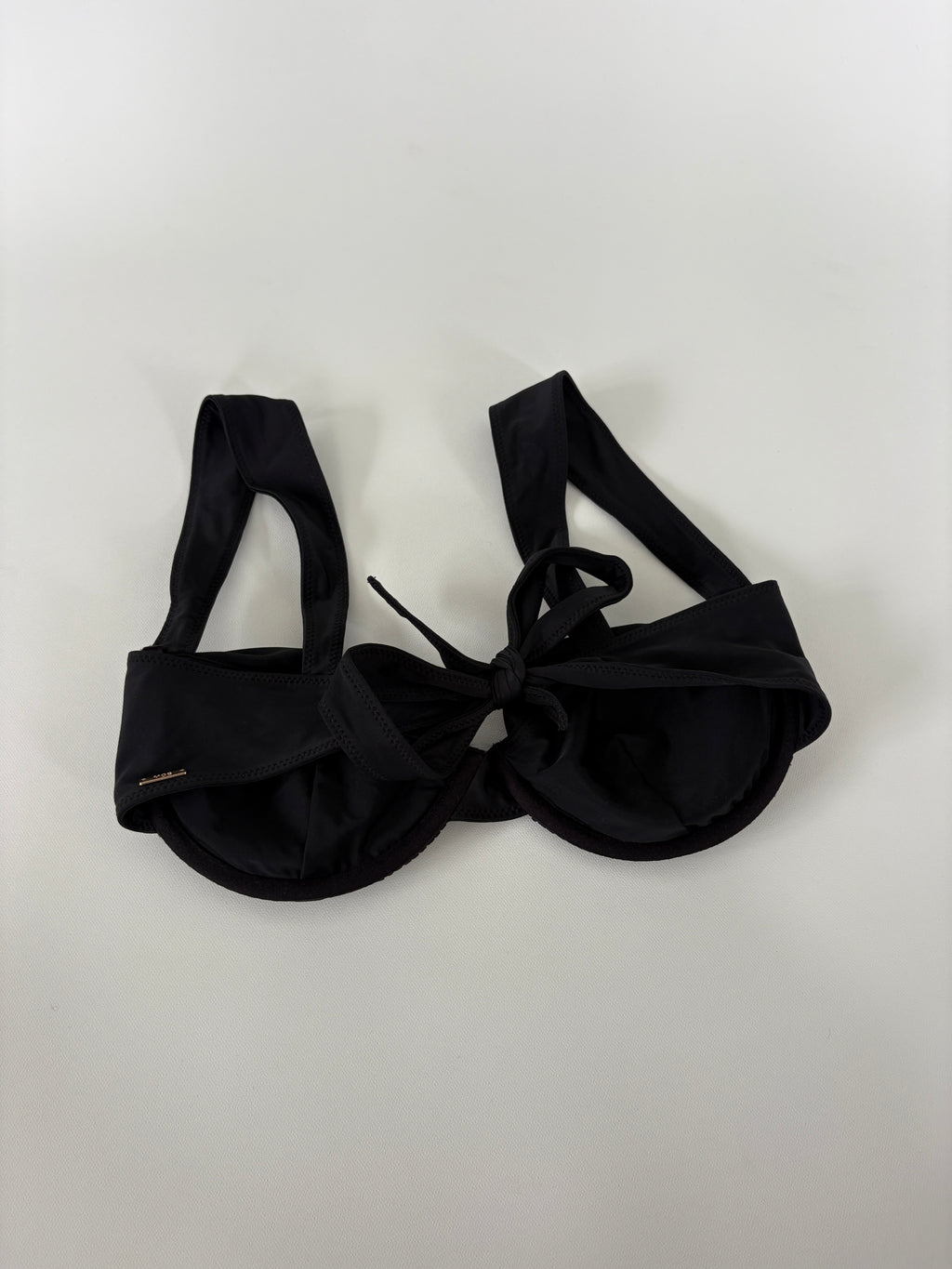 478 / Black Underwire Bikini Top