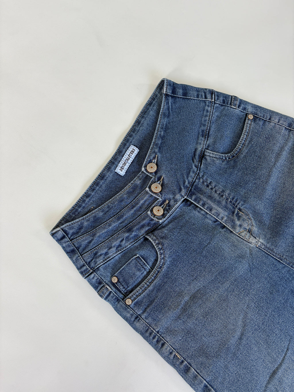 518 / Medium Wash Jeans w/ Stacked Multi-Button Waistband
