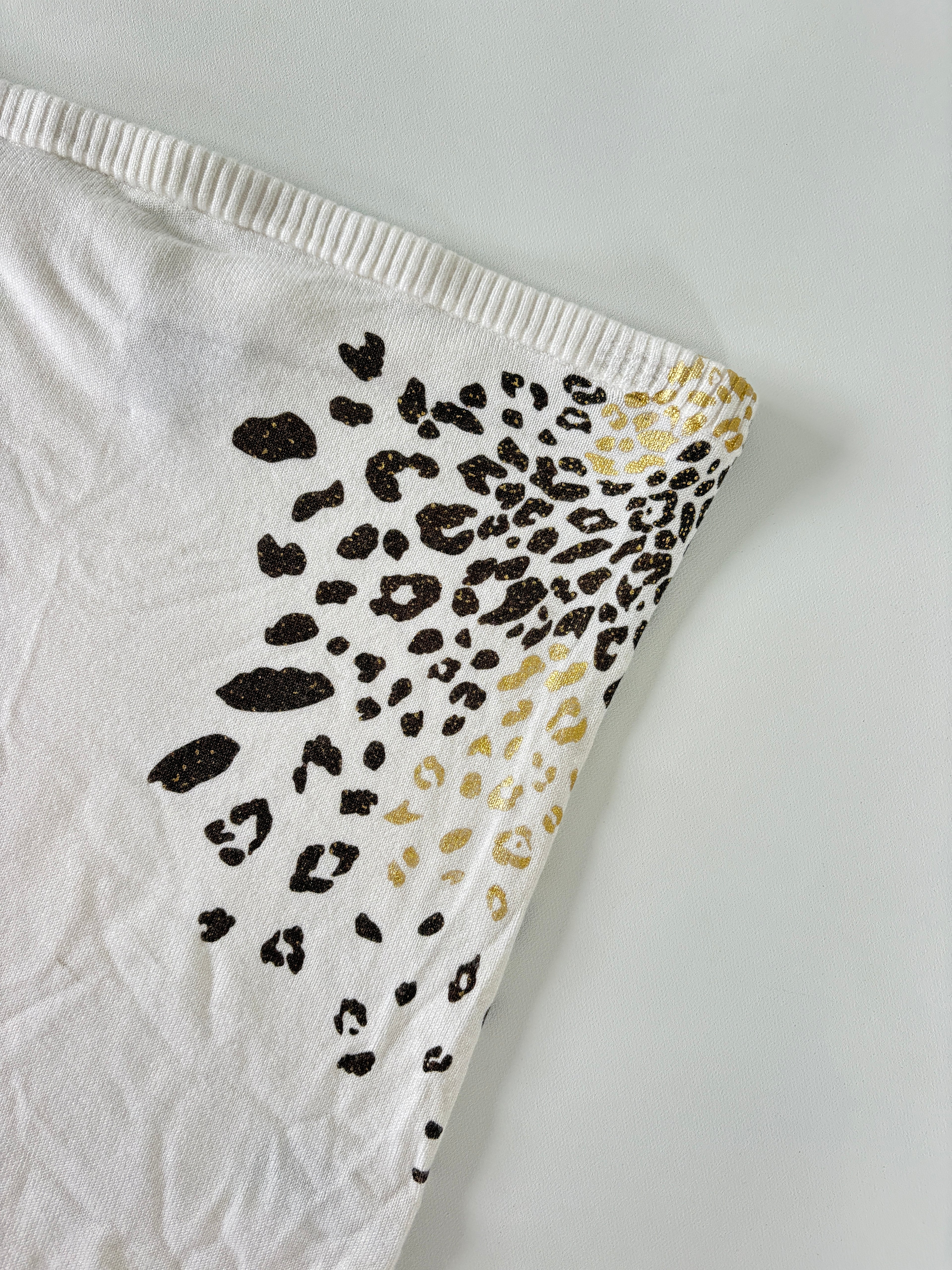 528 / Cheetah Print Guess Bandeau Top