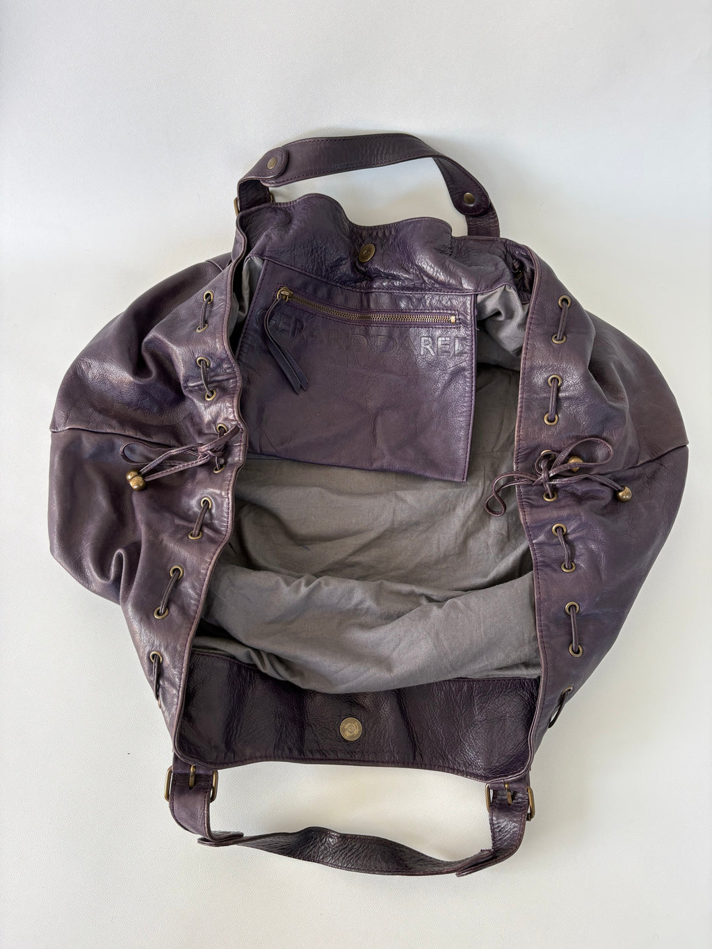 🔒 548 / Purple Leather Slouch Bag