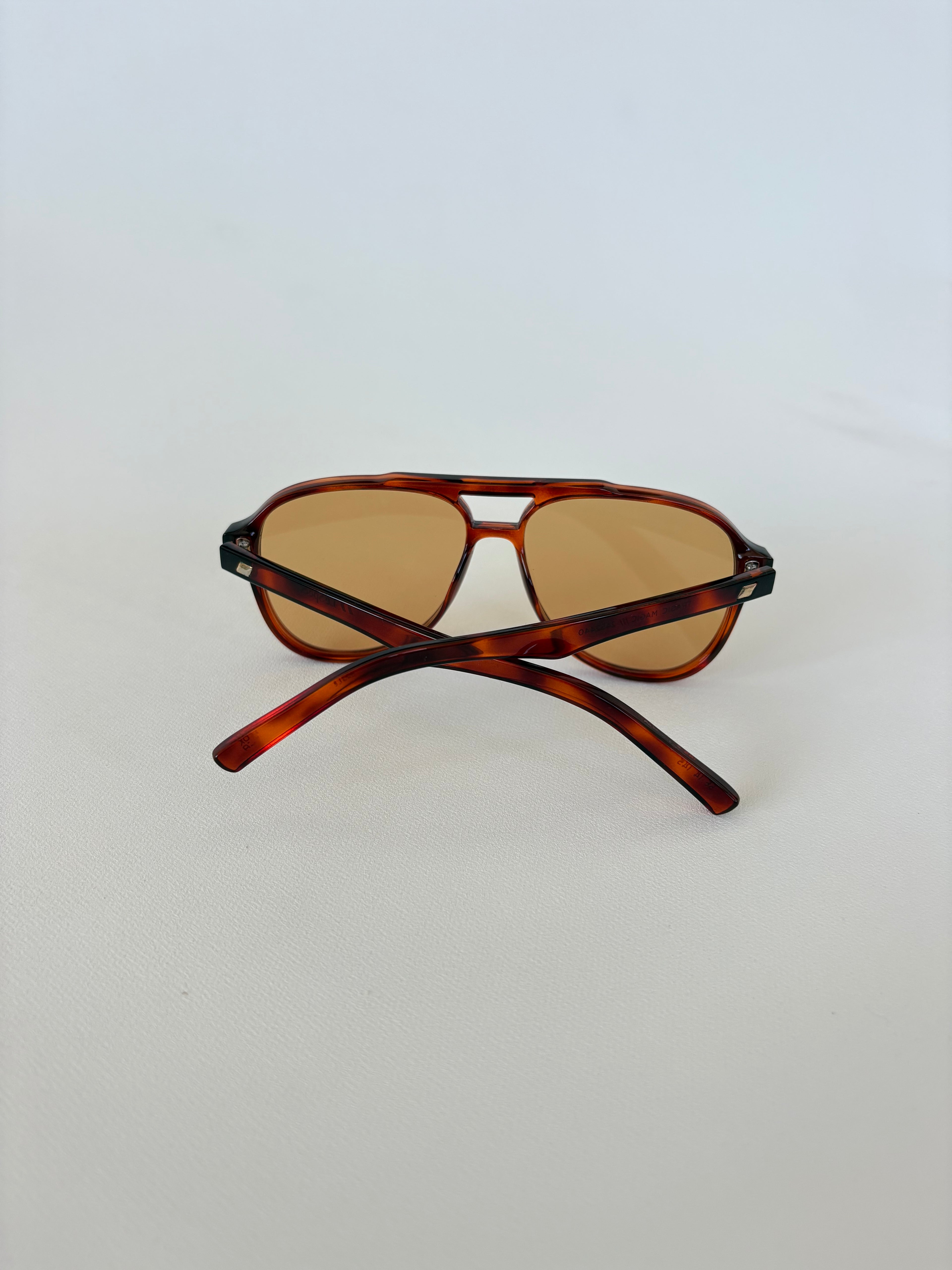 🔒 549 / Le Specs Orange Lens Tortise Frame Sunglasses