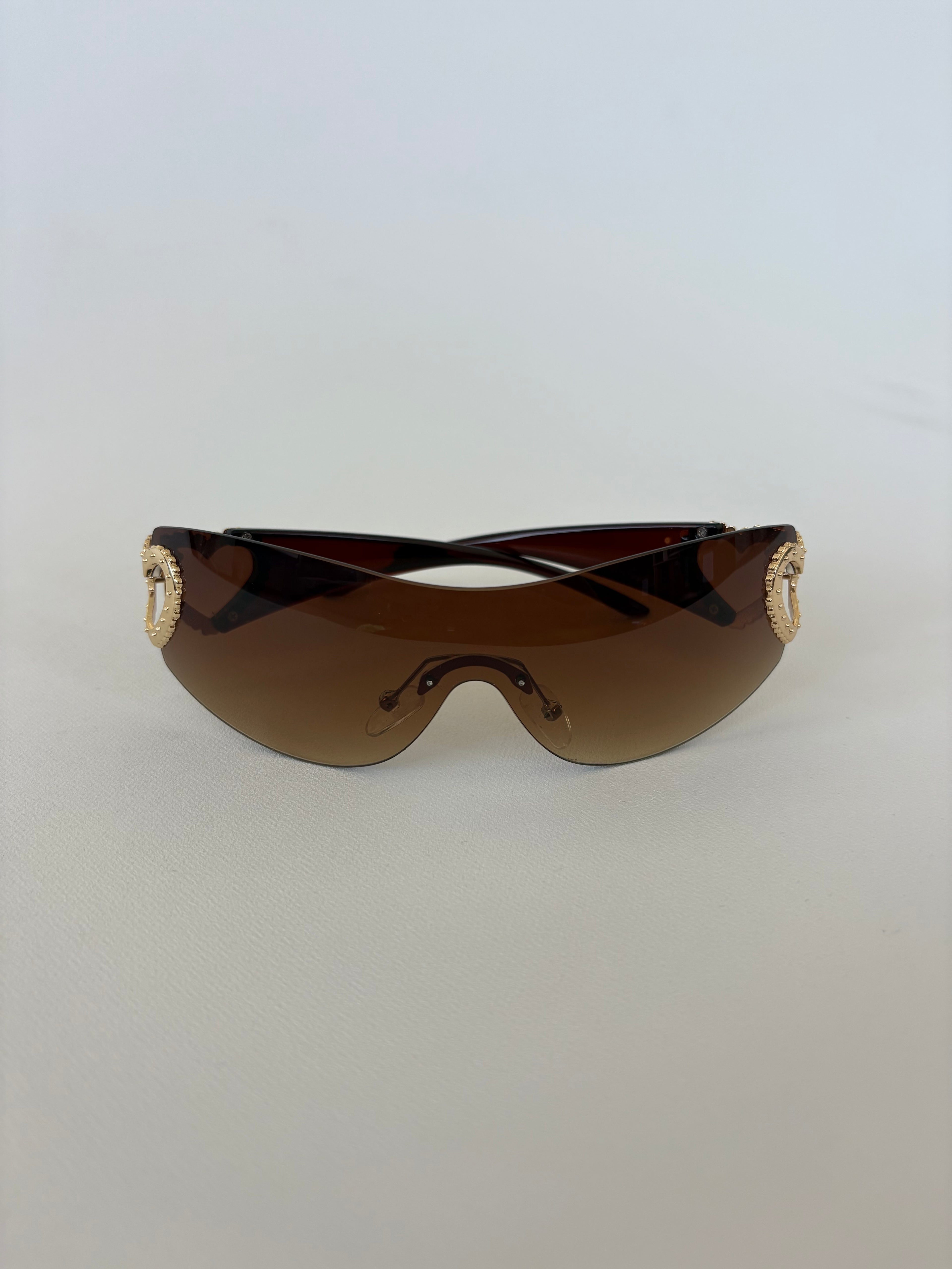 562 / Brown Panel Sunglasses w/ Gold Heart Hinges