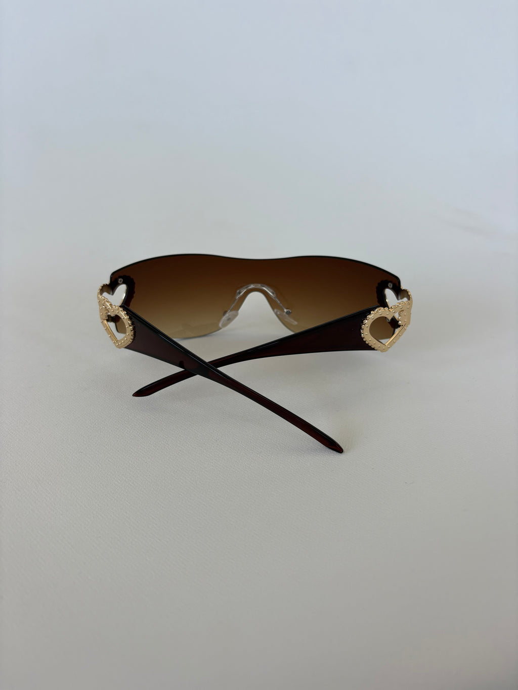 562 / Brown Panel Sunglasses w/ Gold Heart Hinges