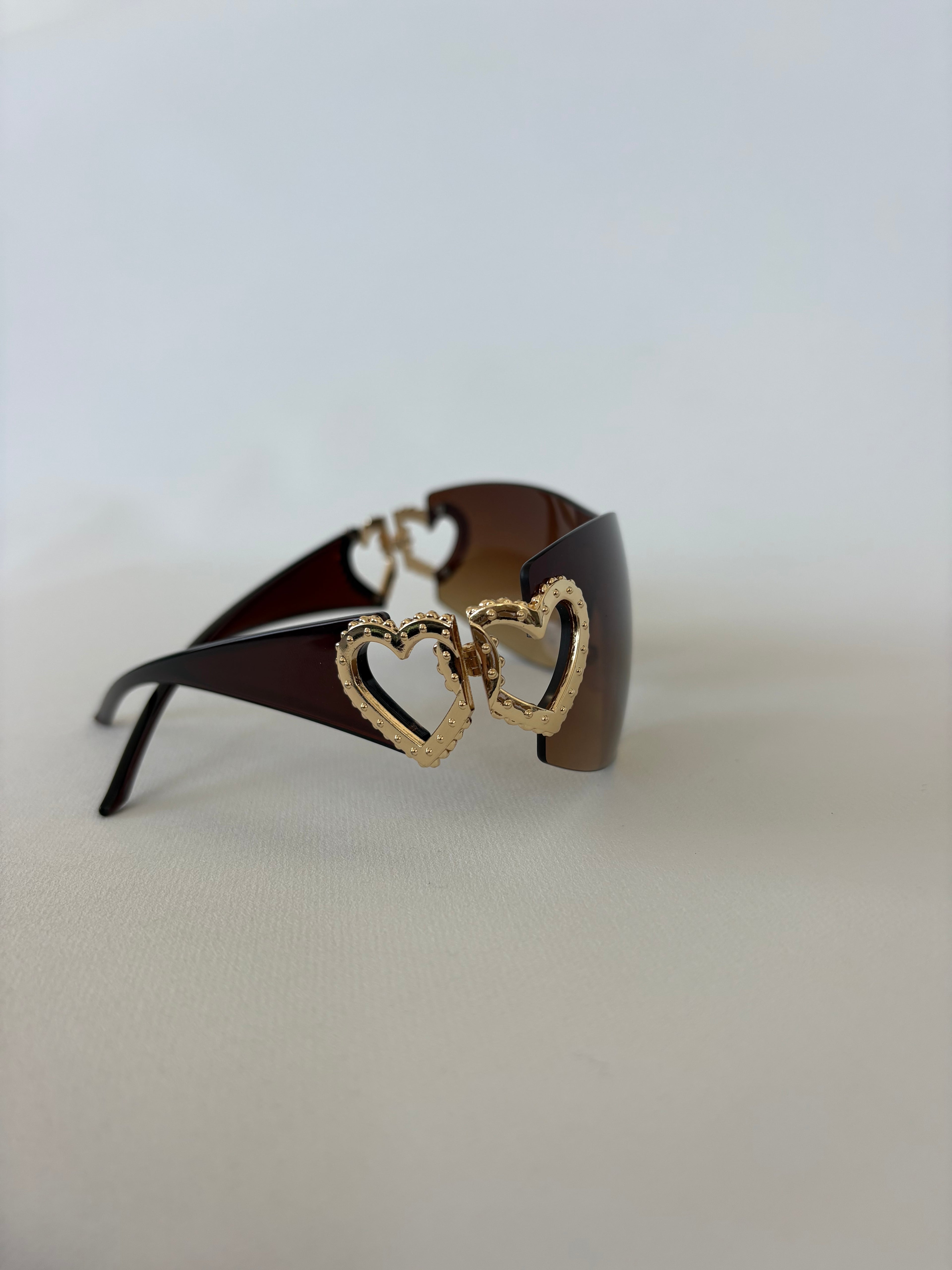 562 / Brown Panel Sunglasses w/ Gold Heart Hinges