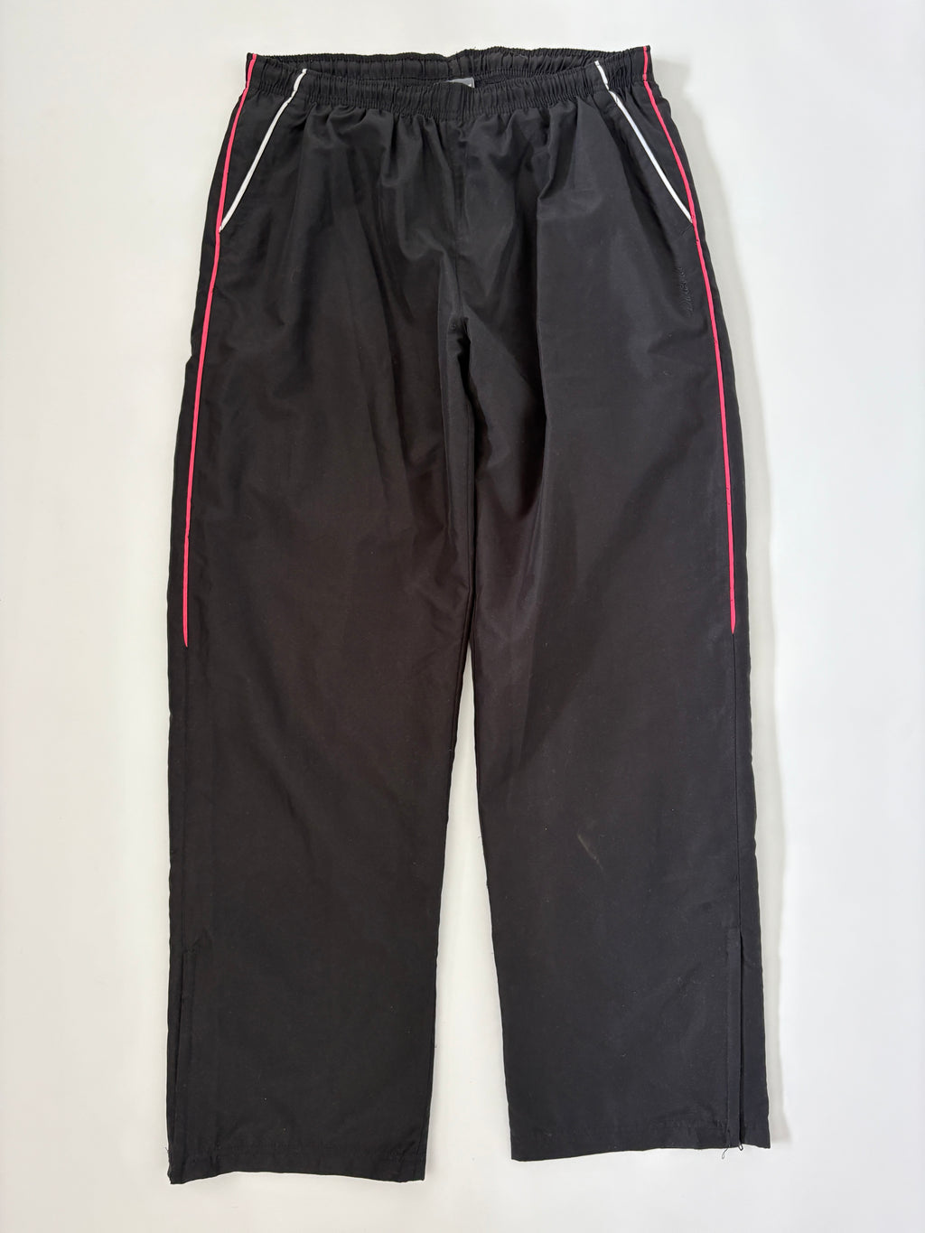 584 / Black Wide Leg Spray Pants w/ Pink Trim