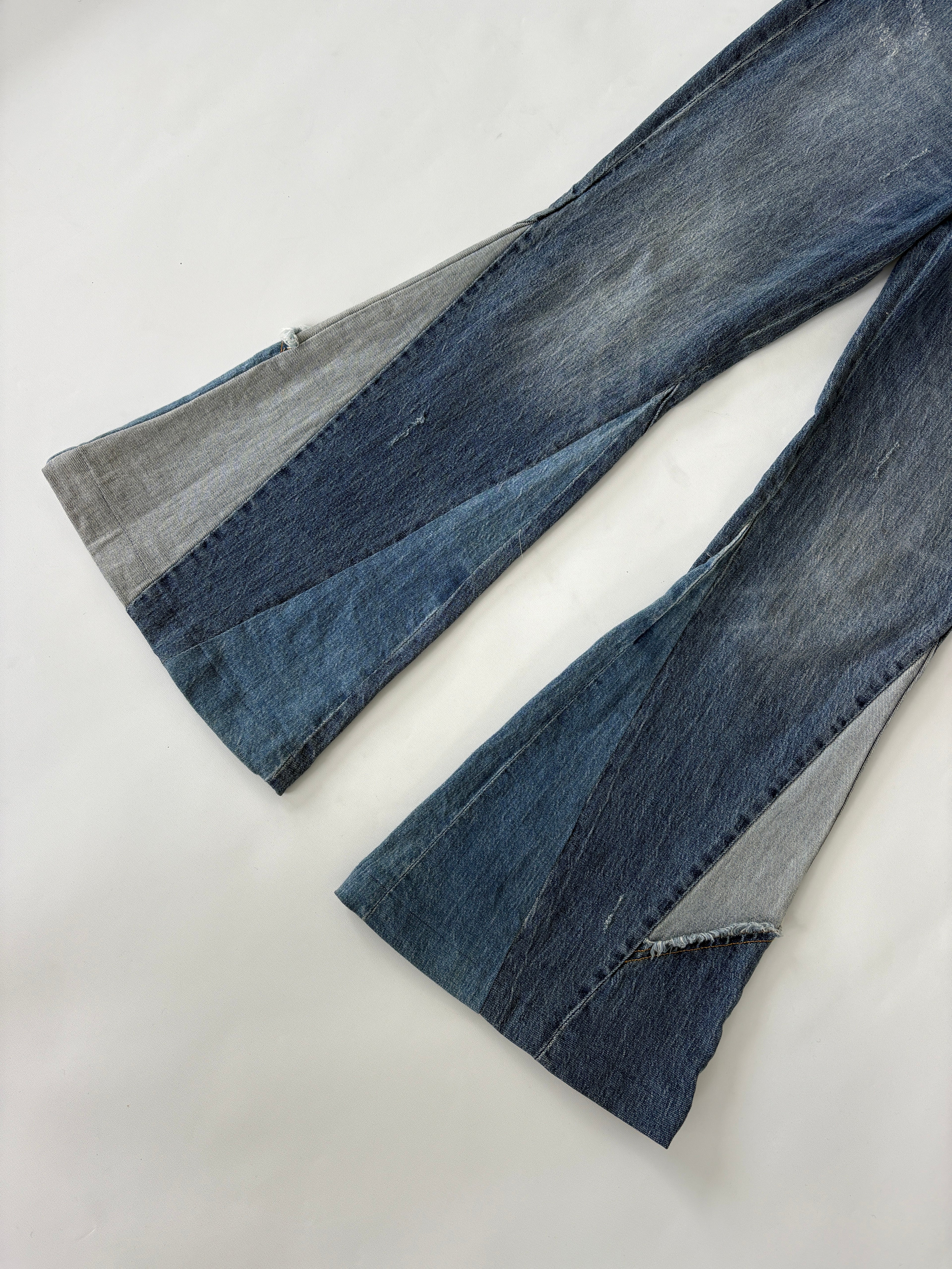 588 / Multi-tone Denim Patchwork Bell Bottom Jeans