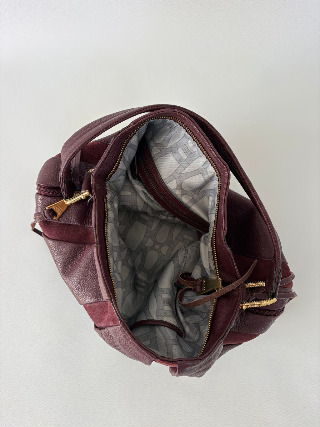 🔒 620 / Purple Leather Cresent Slouchy Shoulder Bag