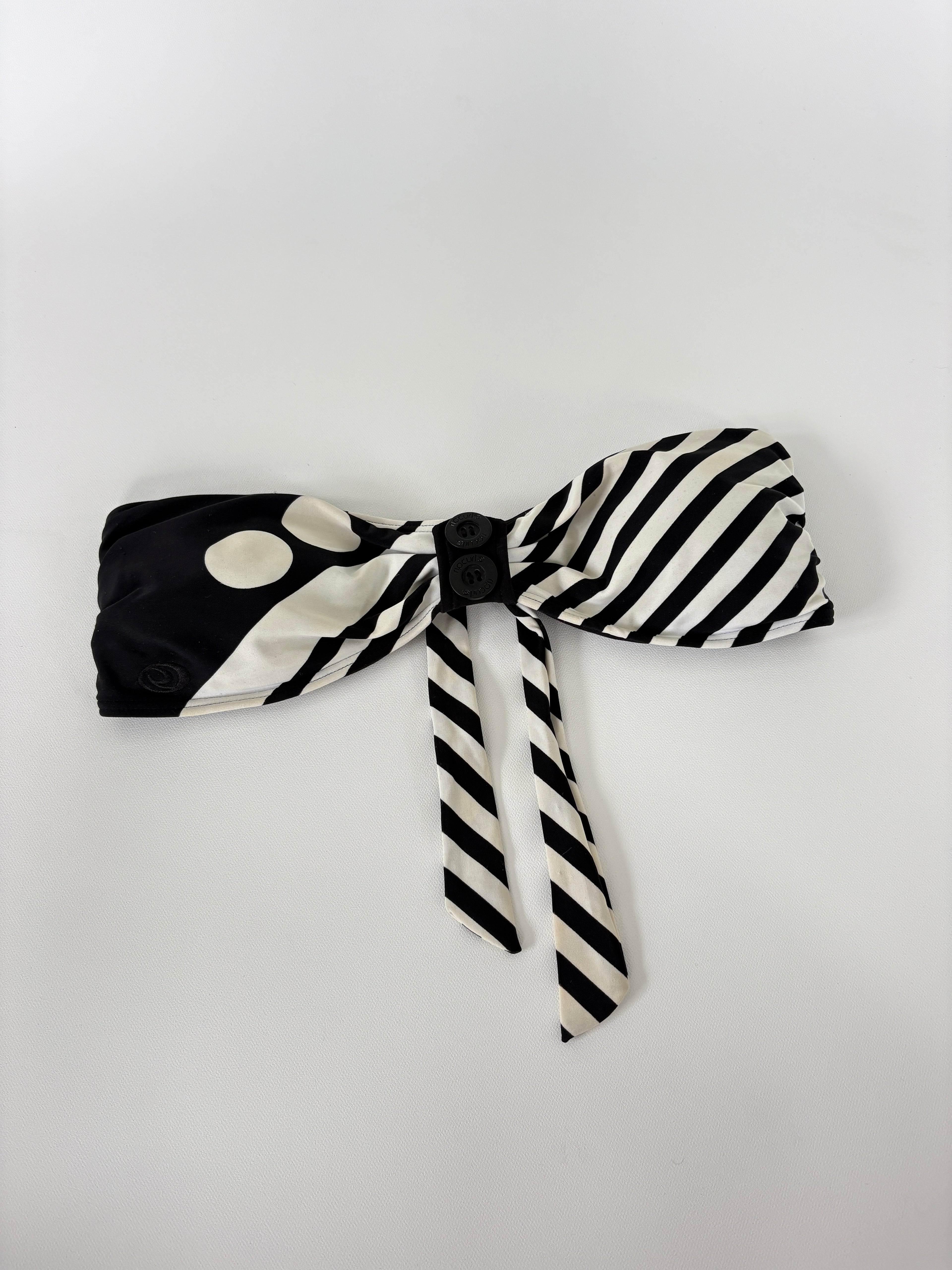 628 / Black & White Ripcurl Bandeau Bikini Top