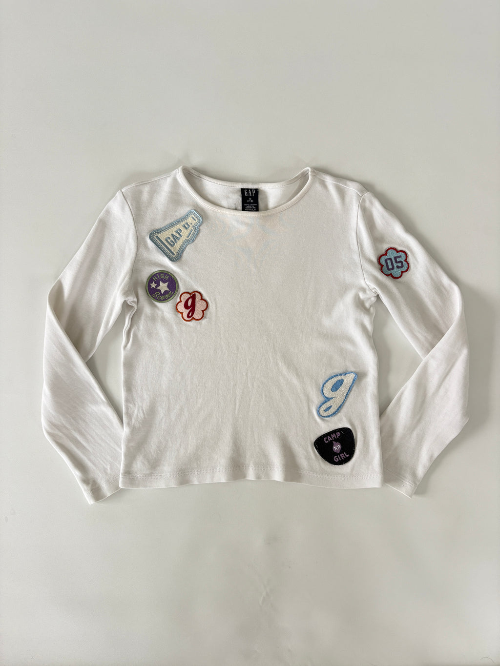 641 / White Gap Quarter Sleeve with Patches