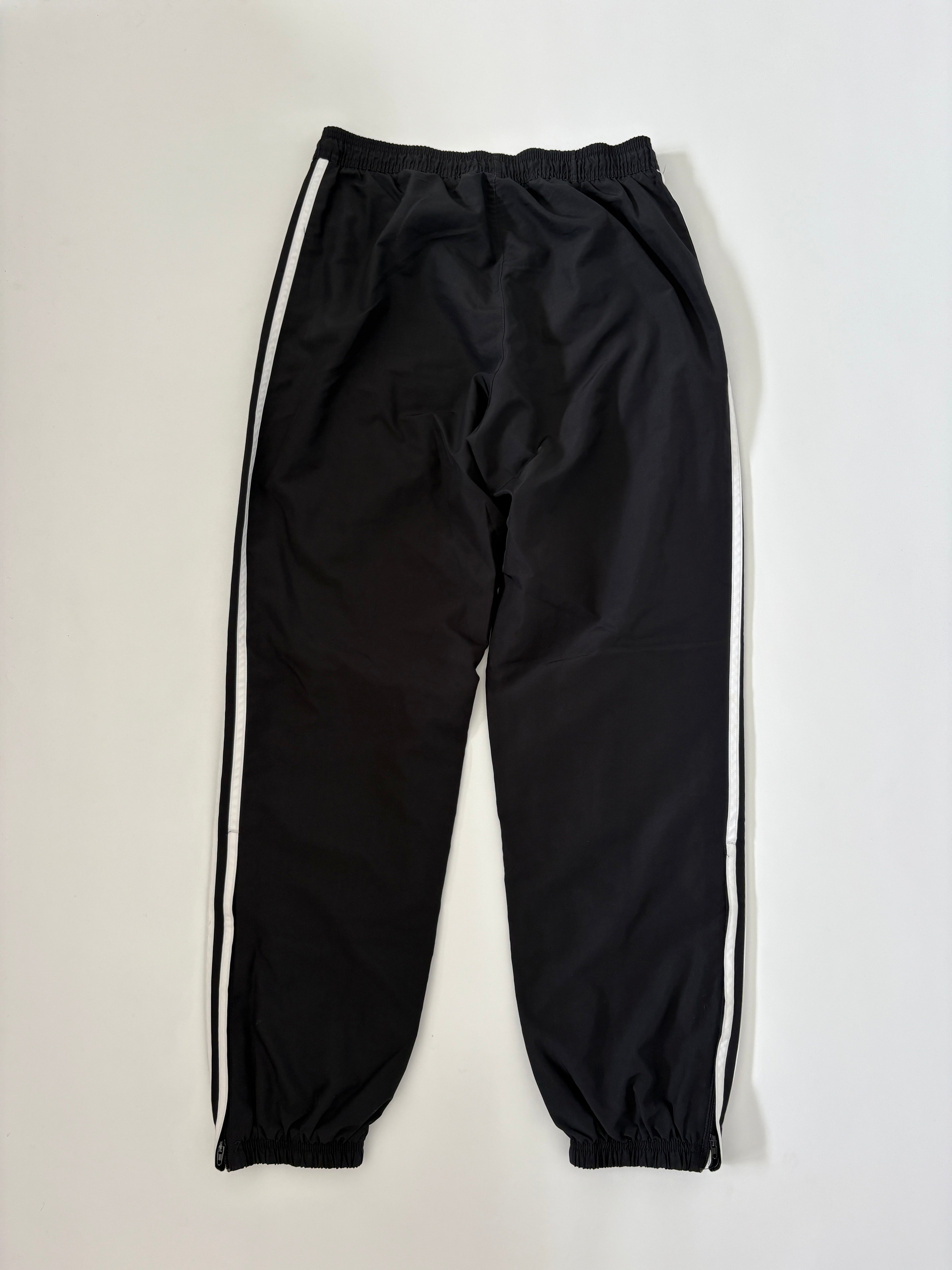 881 / Black Adidas Joggers