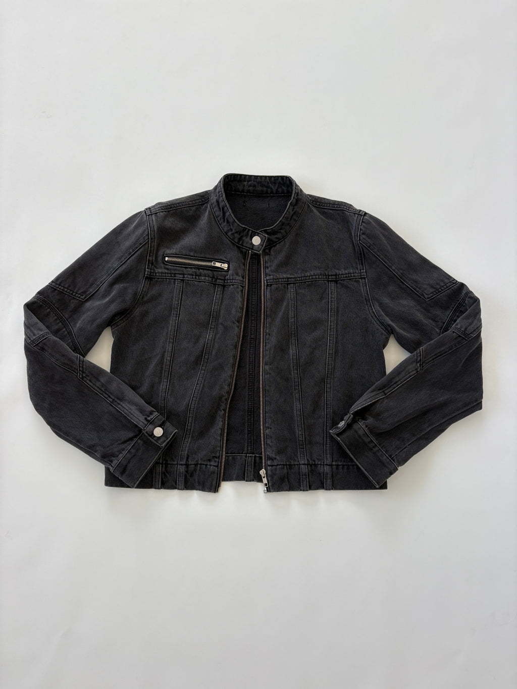 🔒 910 / Black Zip Up Denim Jacket