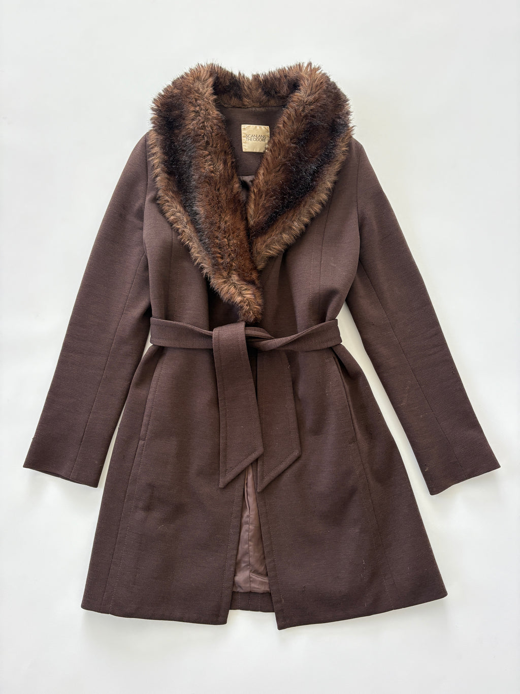 🔒 1000 / Scanlan Theodore Brown Trench