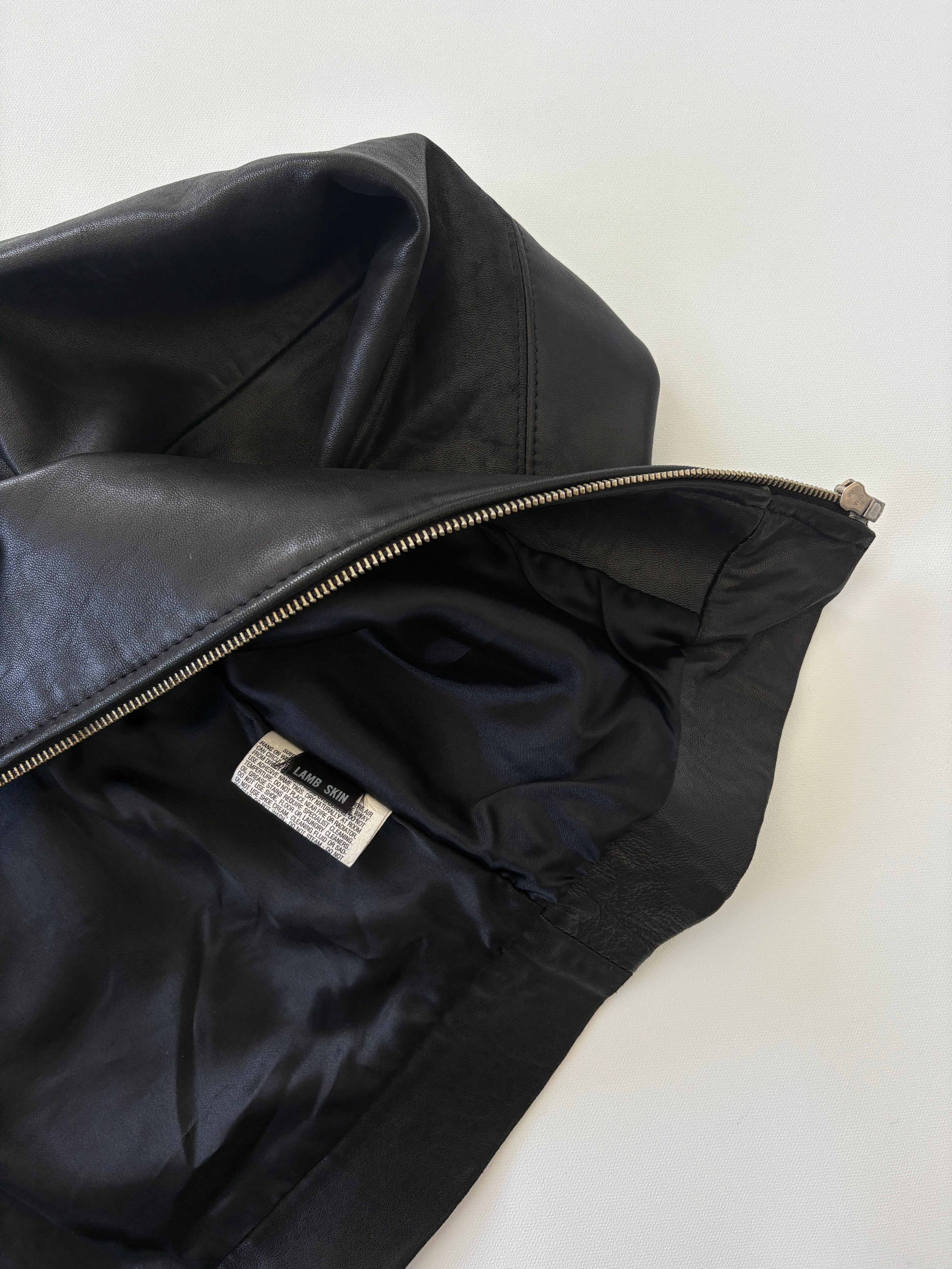 🔒 1002 / Vintage Politix Genuine Leather Jacket