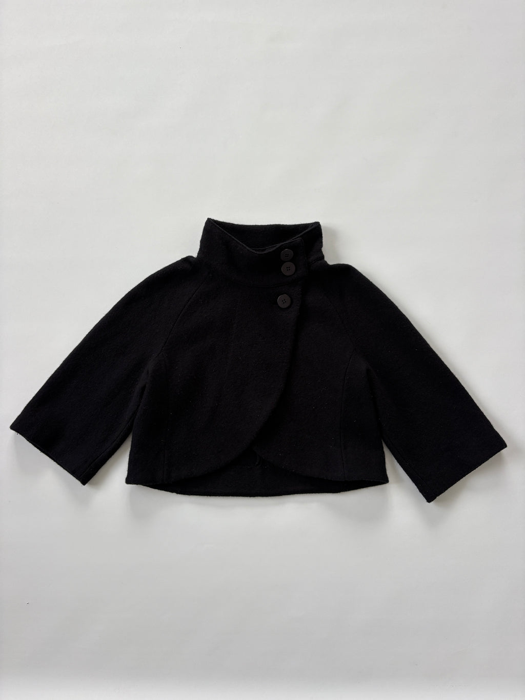1034 / Laura Ashley Black Shrug
