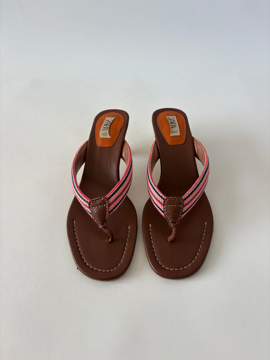 1052 / Muti Colour & Yellow Kitten Heels