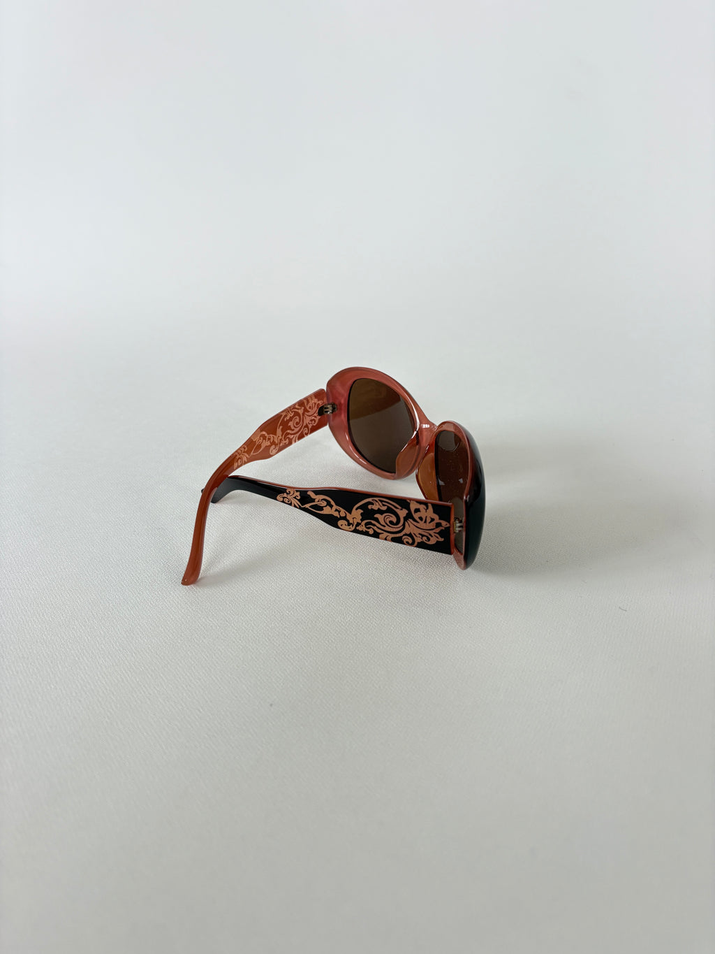 1072 / Brown & Peach Floral Arm Sunglasses