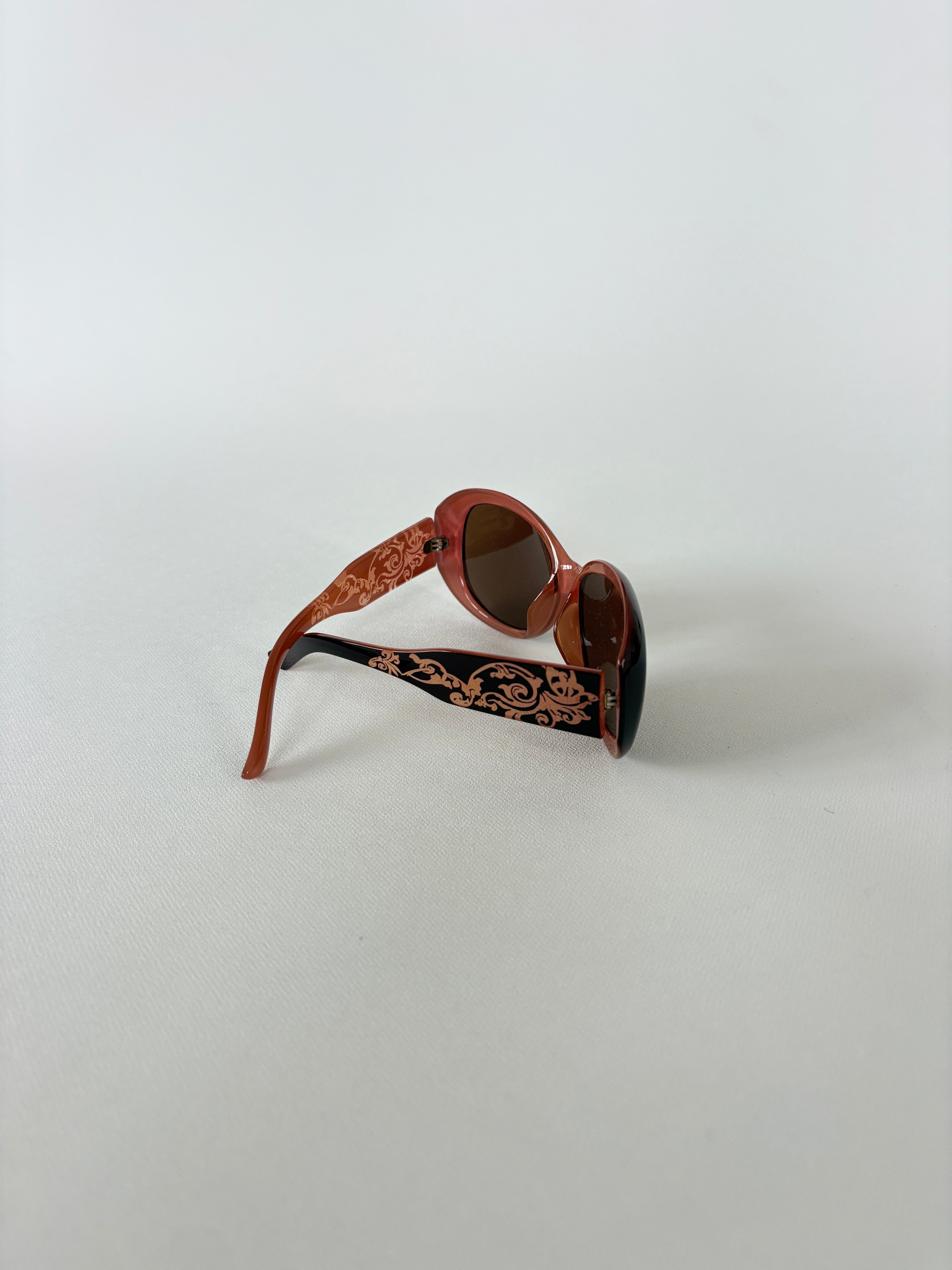 1072 / Brown & Peach Floral Arm Sunglasses
