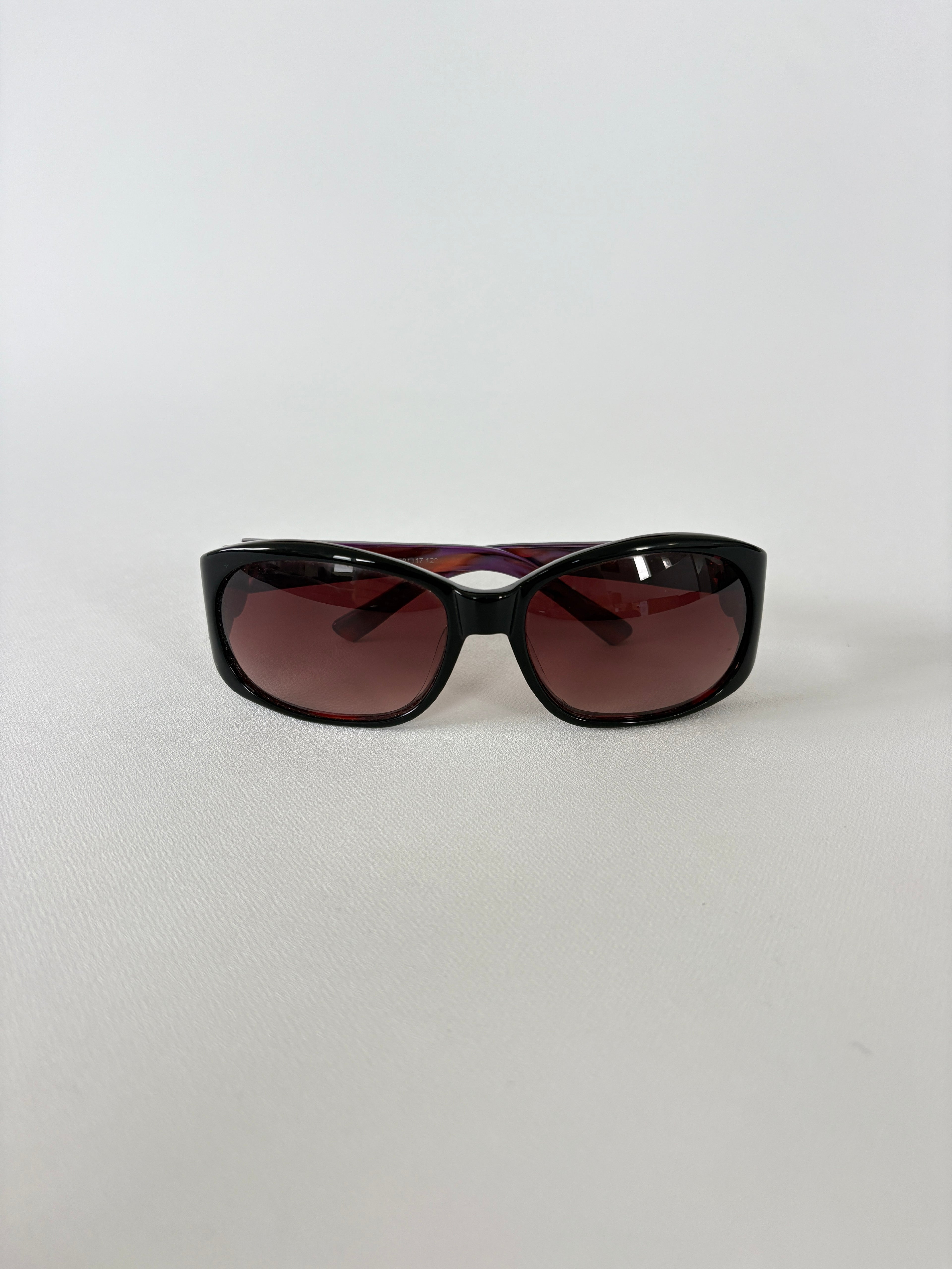 1073 / Oroton Purple & Black Sunglasses