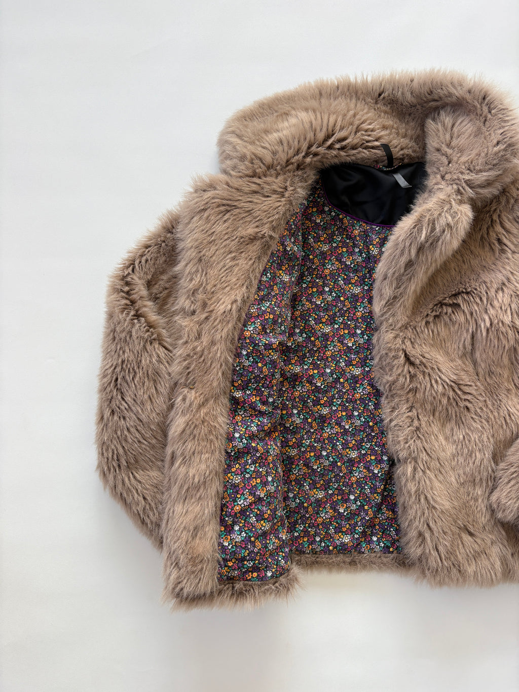 🔒 1110 / Light Brown Fur Jacket w/ Floral Lining