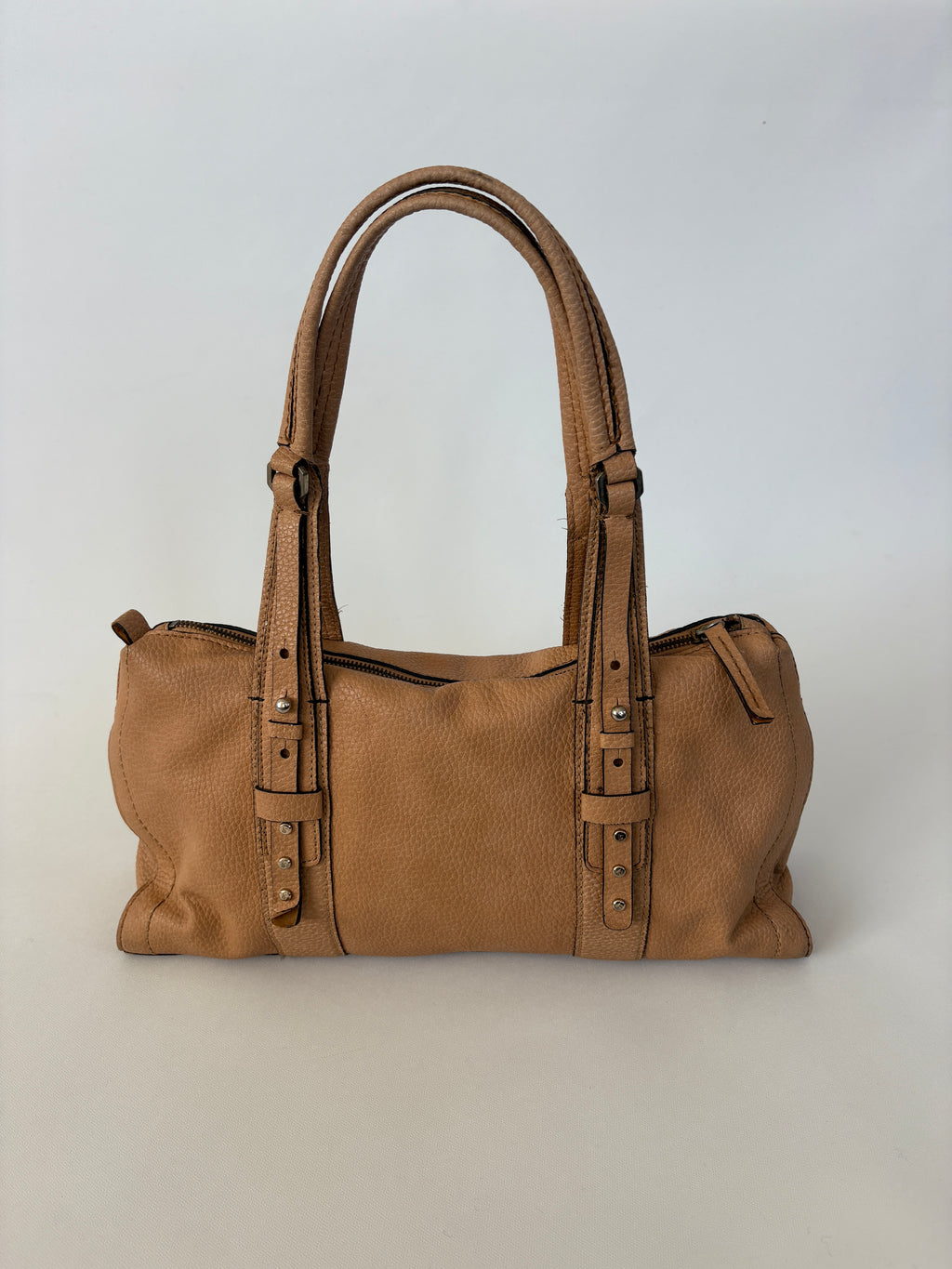 1141 / Brown Liz Claiborne Bag