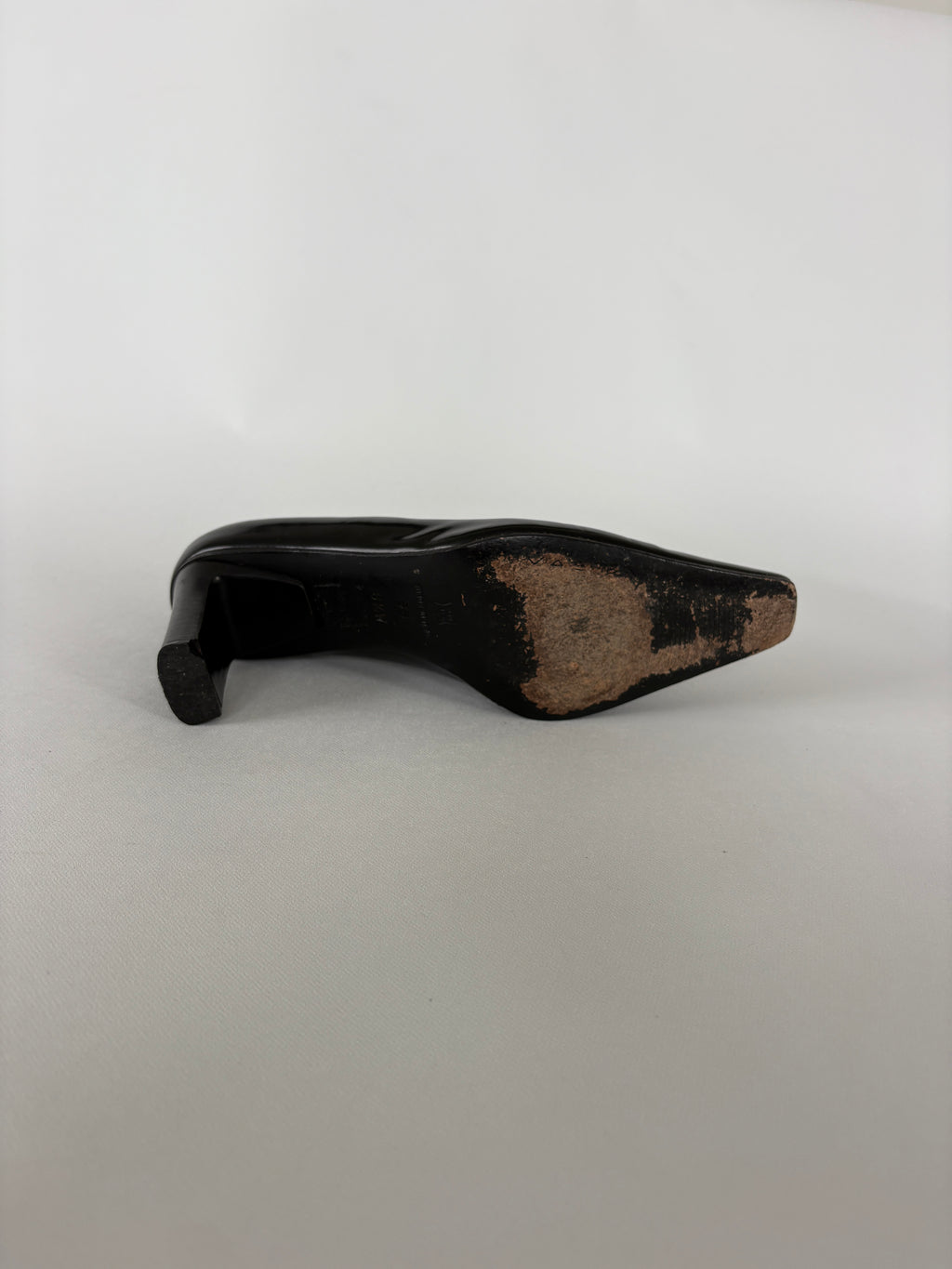 1175 / Vintage Black Square Toe Heels