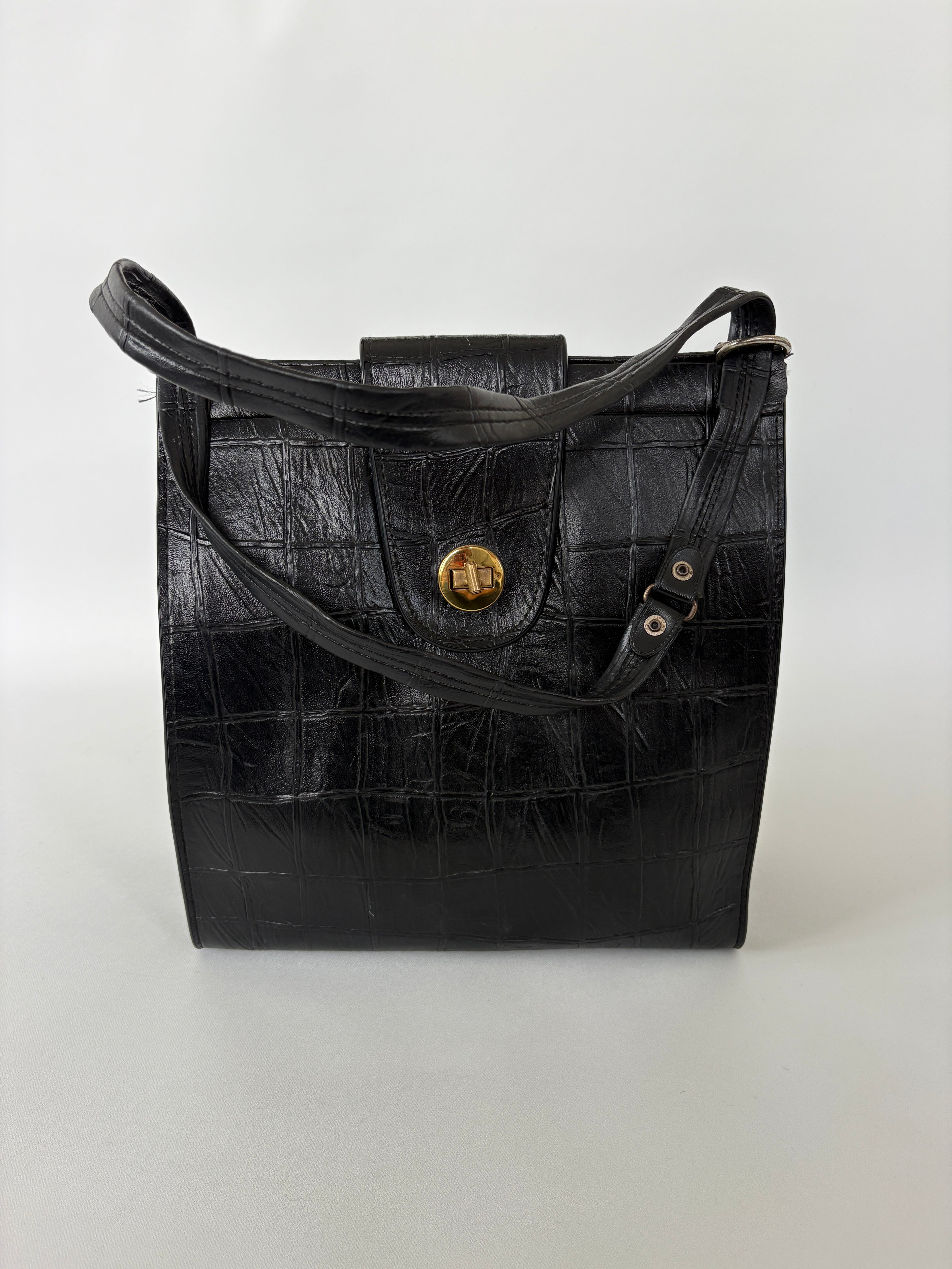 1187 / Vintage Black Leather Bag w/ Brass Clasp
