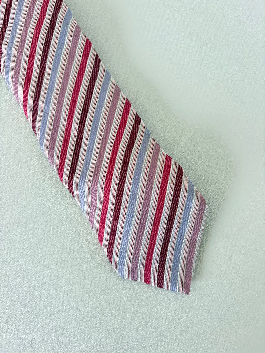 🔒1269 / Pink & Purple Country Road Tie